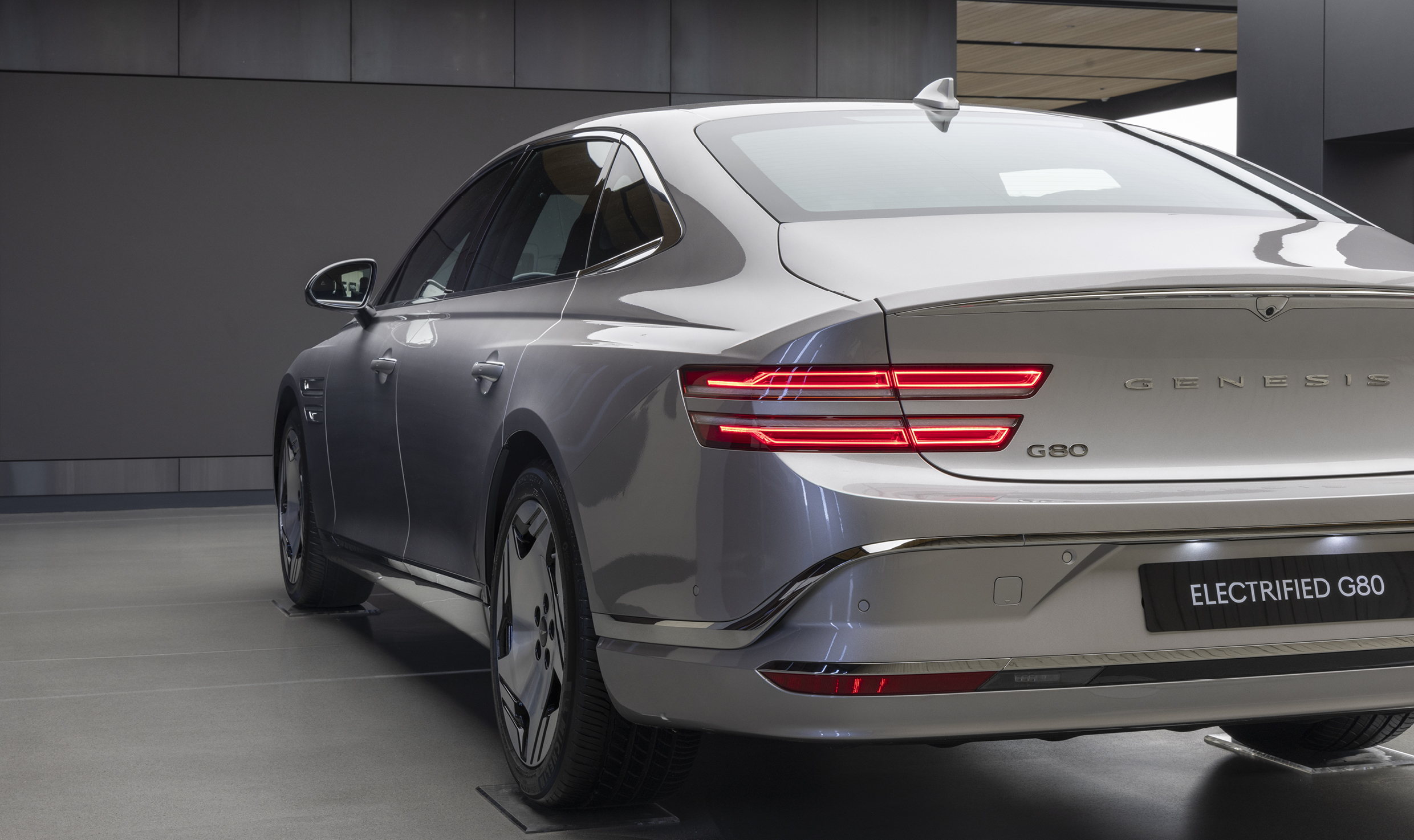 G80 전동화 모델 후측면