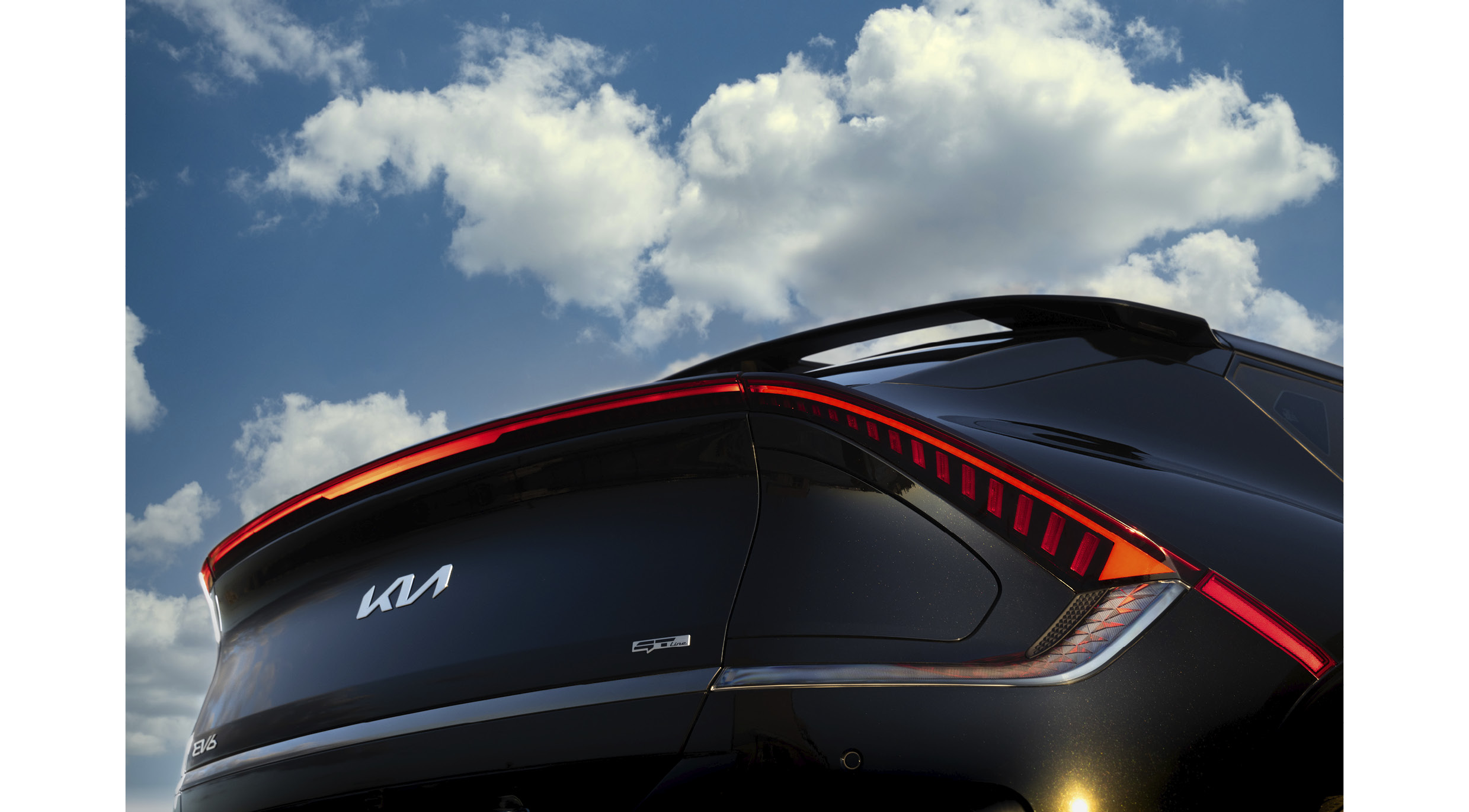 Tailgate appearance of black electric car