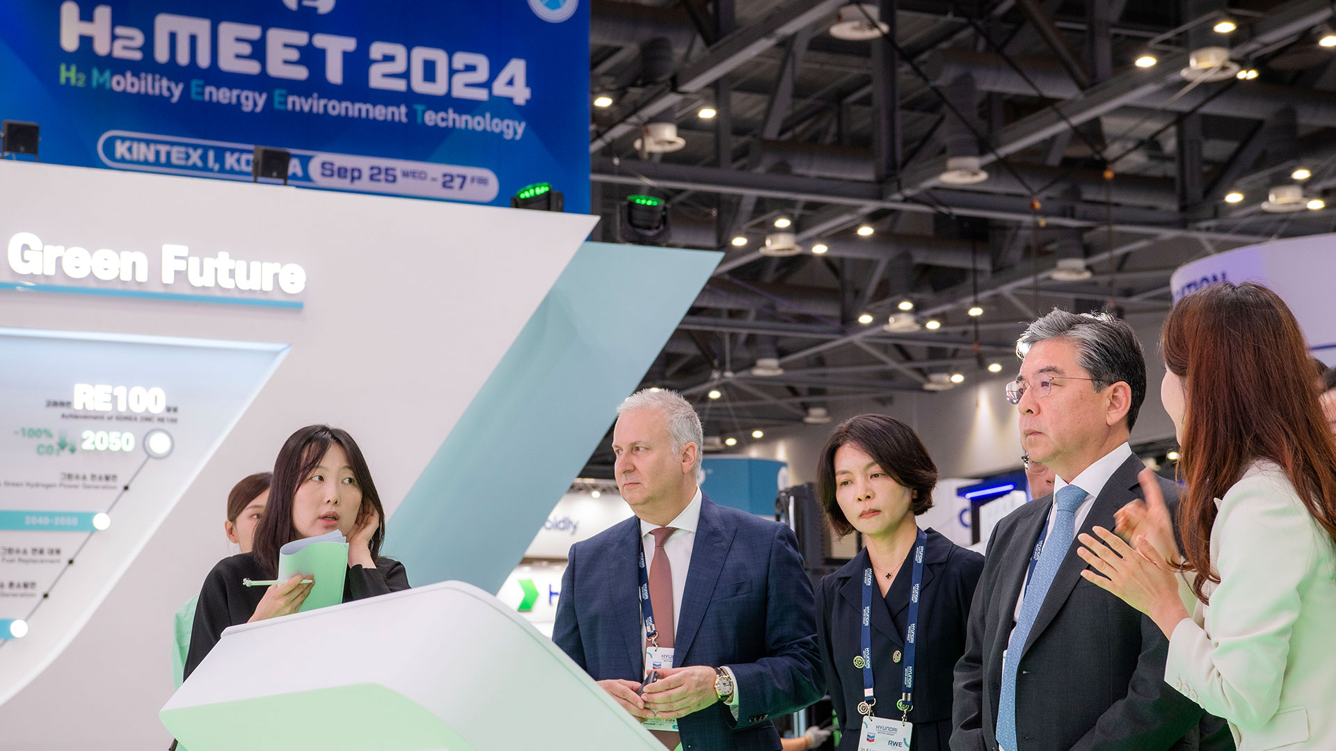 Hyundai Motor Group Unveils End–to–End Hydrogen Solutions and Hydrogen Roadmap at H2 MEET 2024
