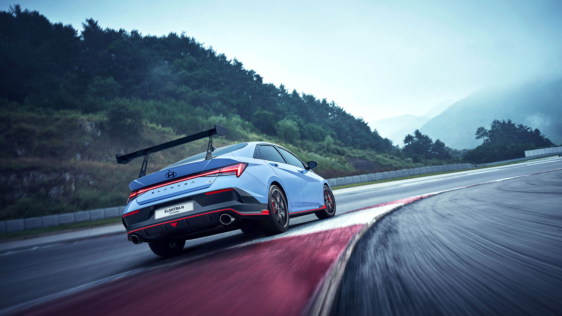 Hyundai Motor Unveils ELANTRA N TCR Edition – Enhanced Motorsports DNA for Everyday Driving