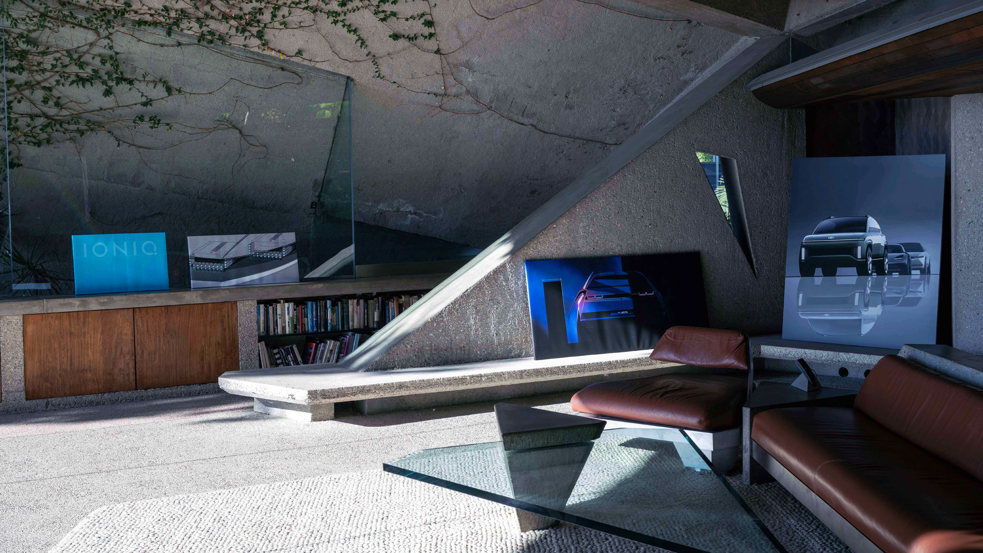 아이오닉 브랜드의 시작과 진화, 혁신성을 담은 전시물들