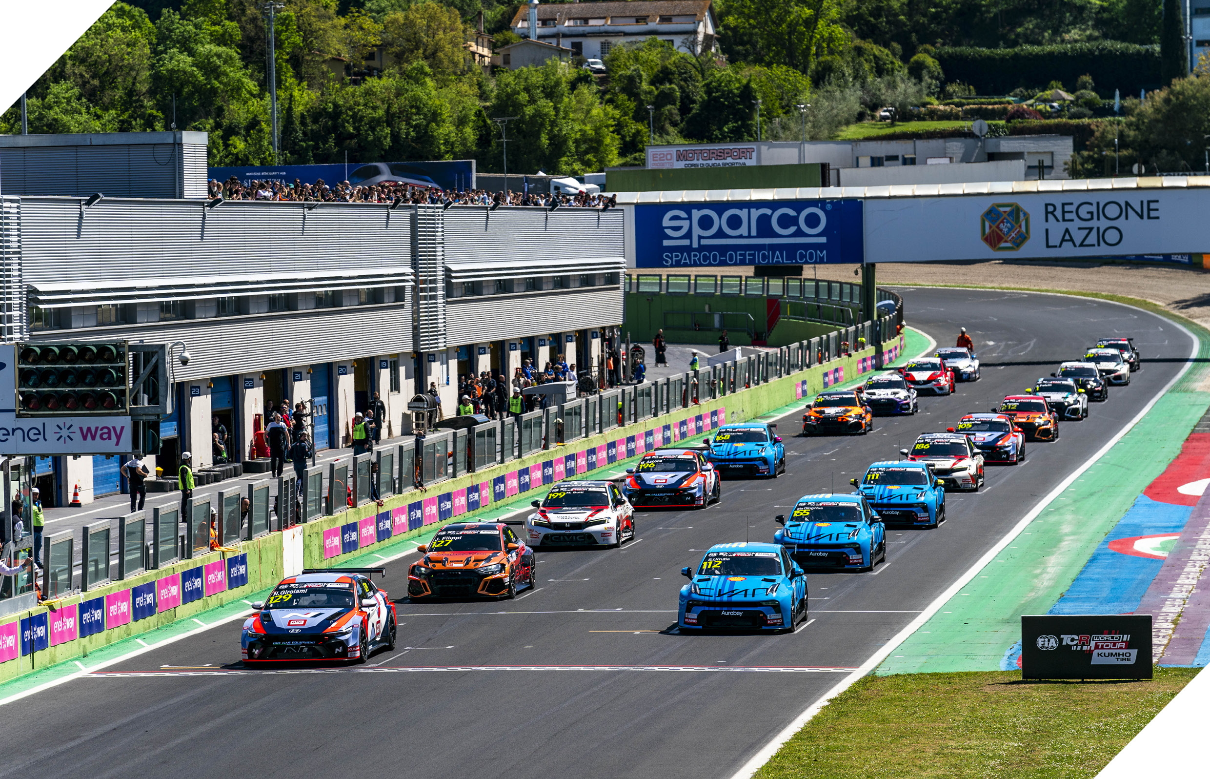 TCR 월드 투어 경기 시작 모습