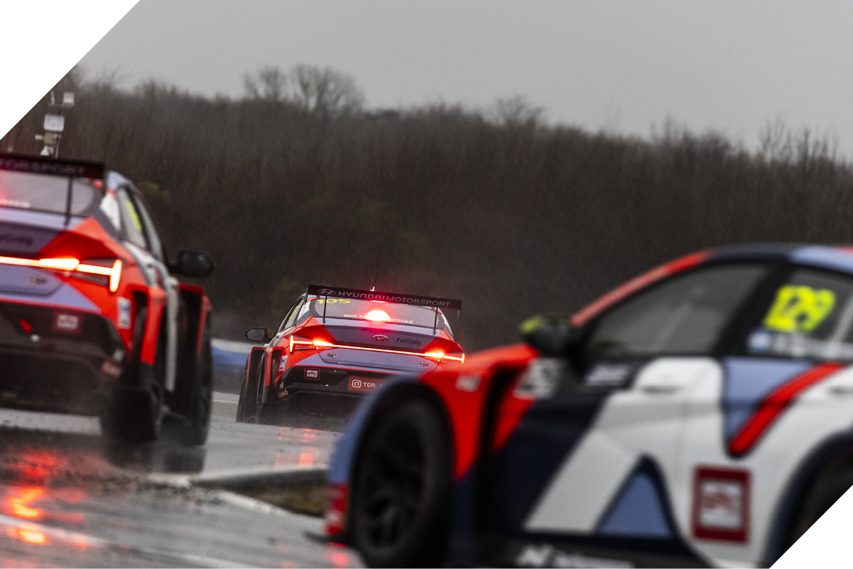 현대팀 TCR 레이스카 주행 모습