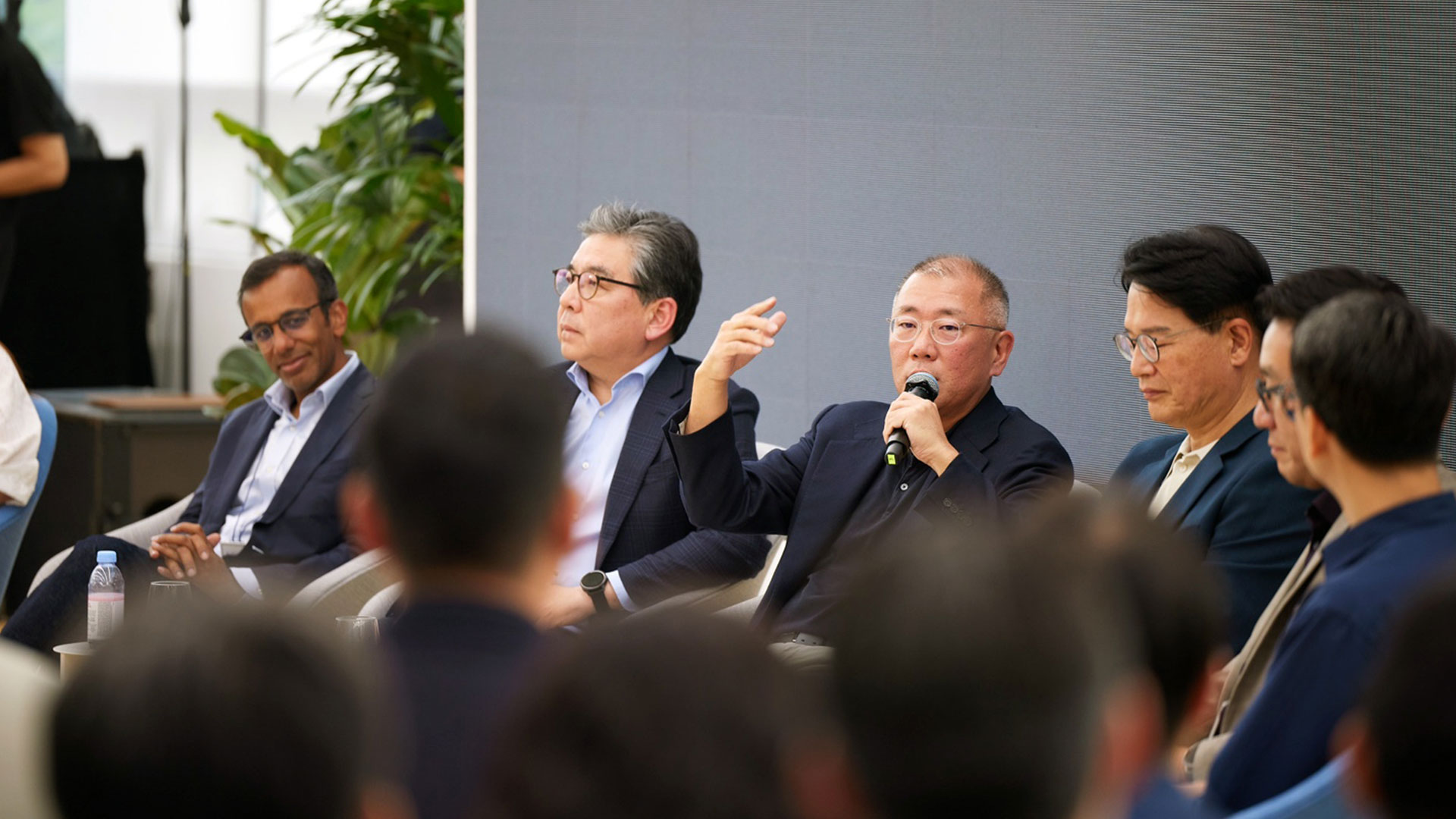 Hyundai Motor Group Innovation Center Singapore Celebrates First Anniversary with Group Executive Chair Euisun Chung-4