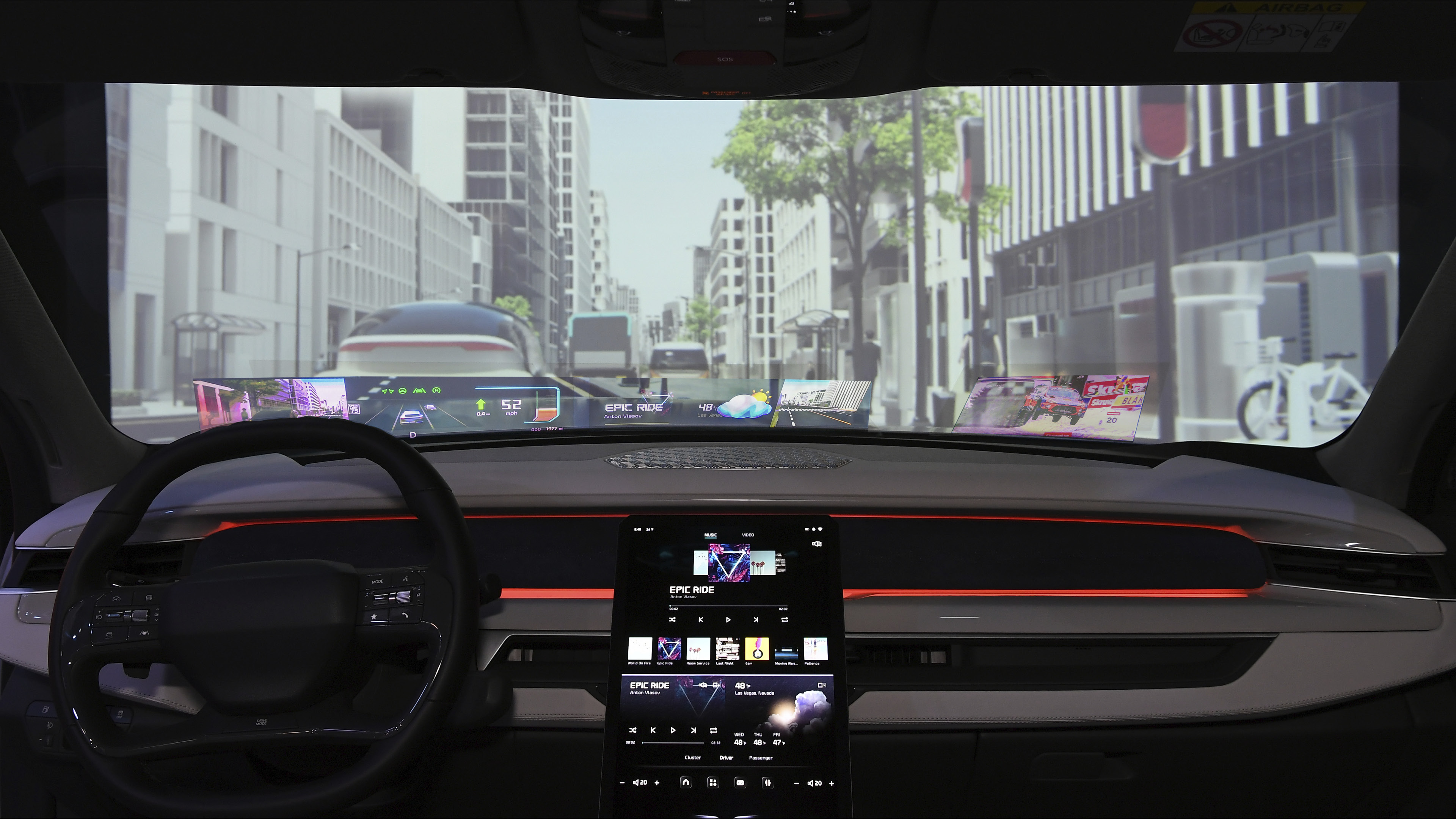 CES 2025에서 공개된 홀로그래픽 윈드실드 디스플레이의 모습