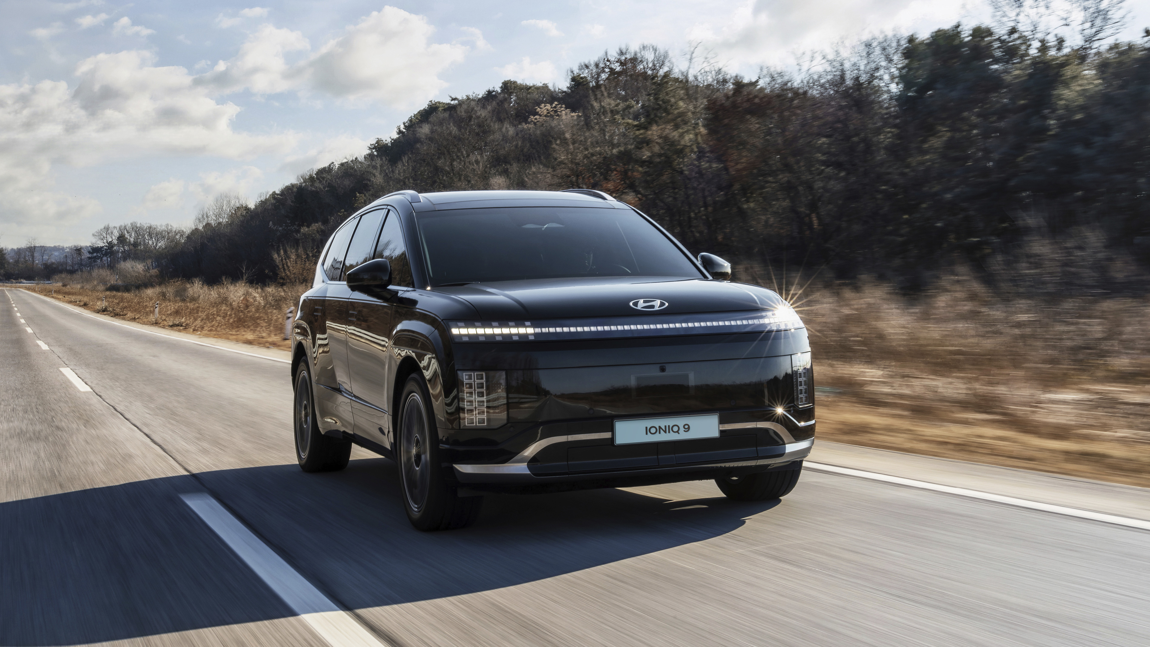아이오닉 9 주행 모습