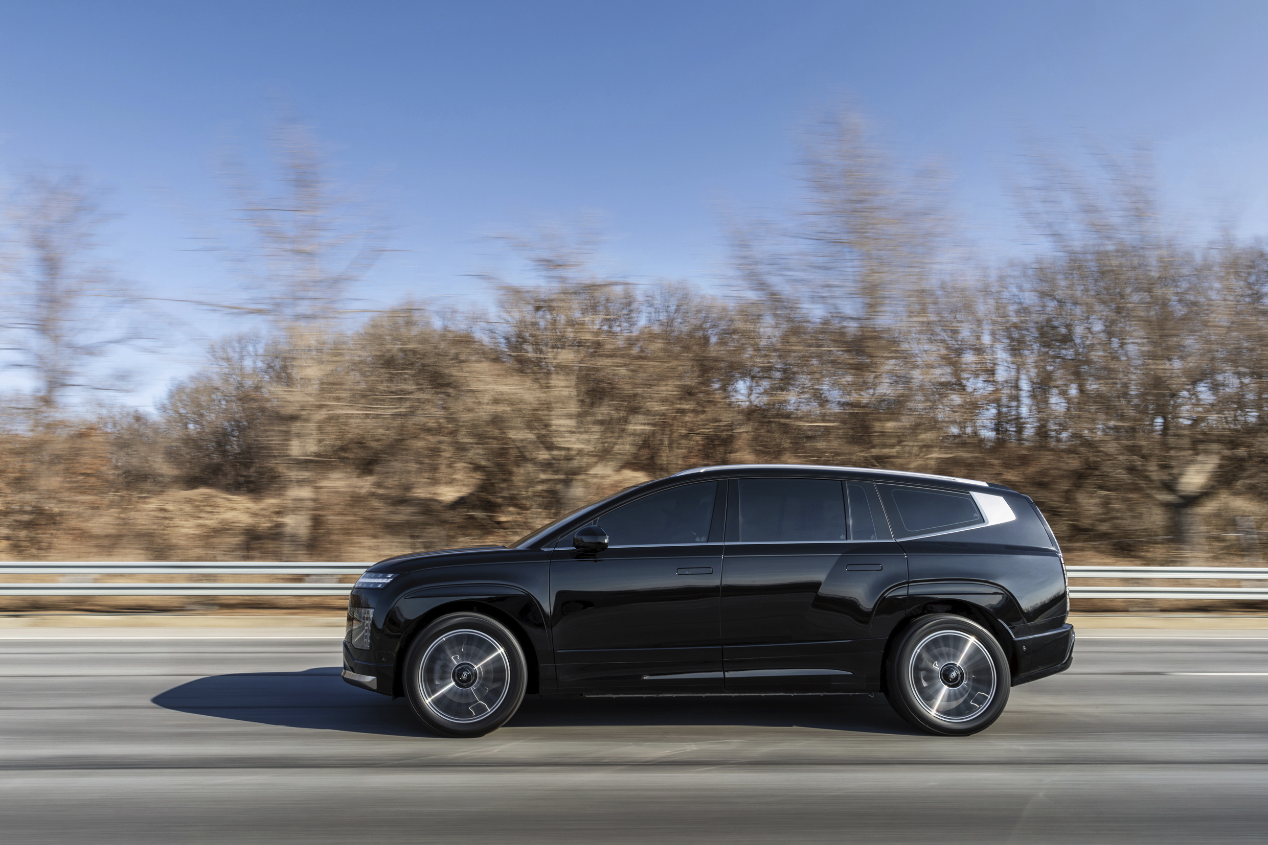 아이오닉 9 주행 모습