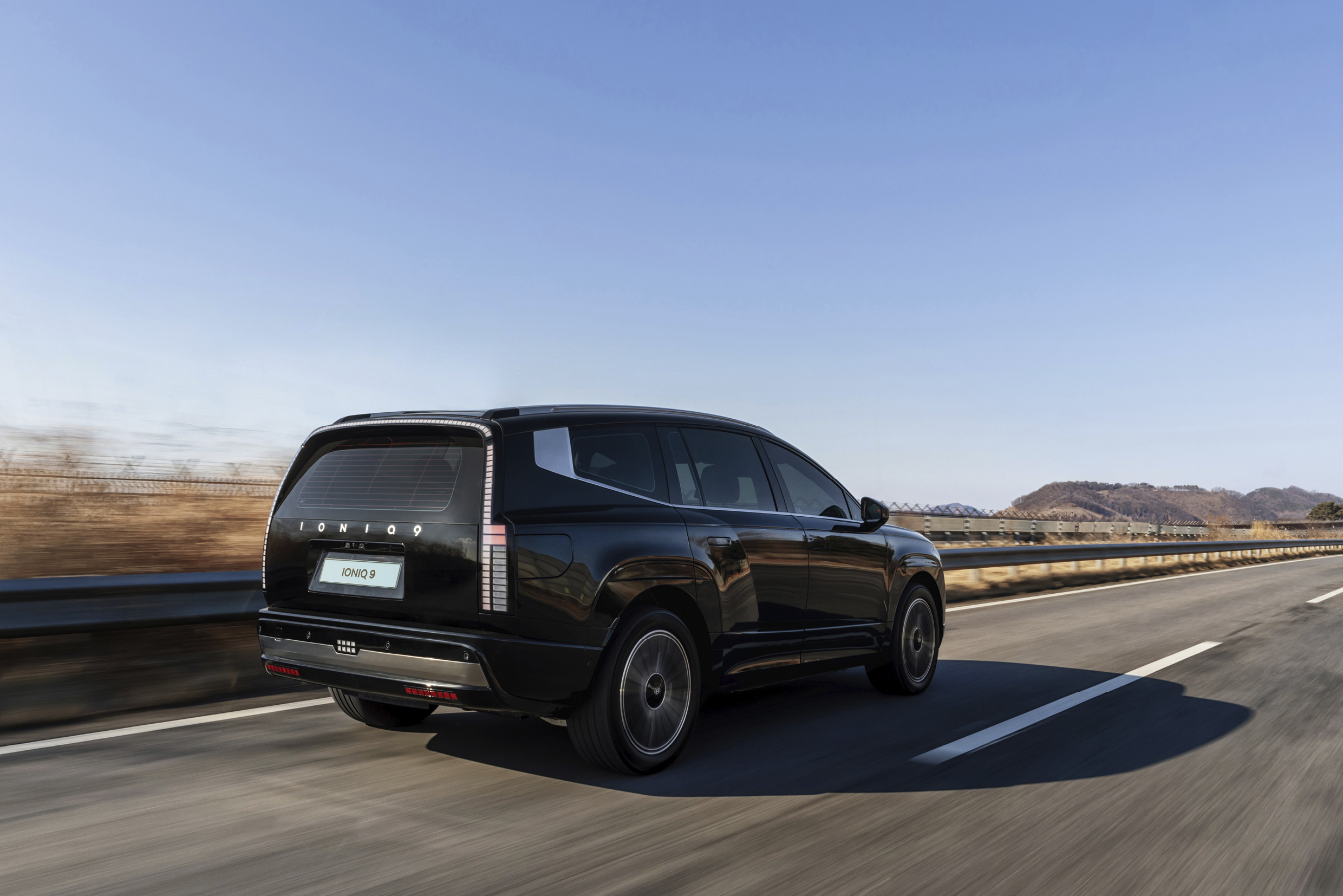 아이오닉 9 주행 모습
