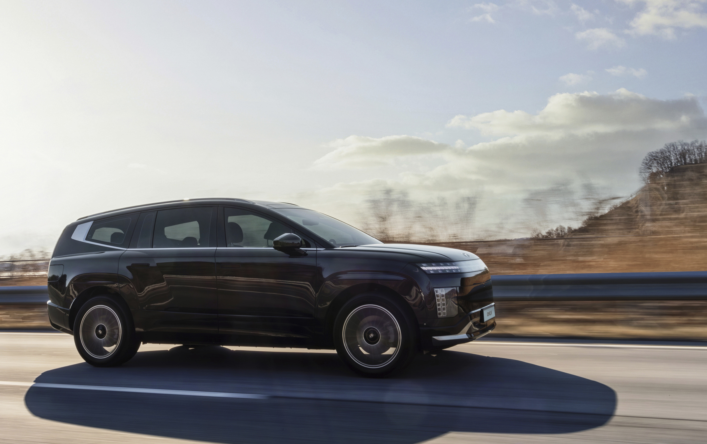 아이오닉 9 주행 모습