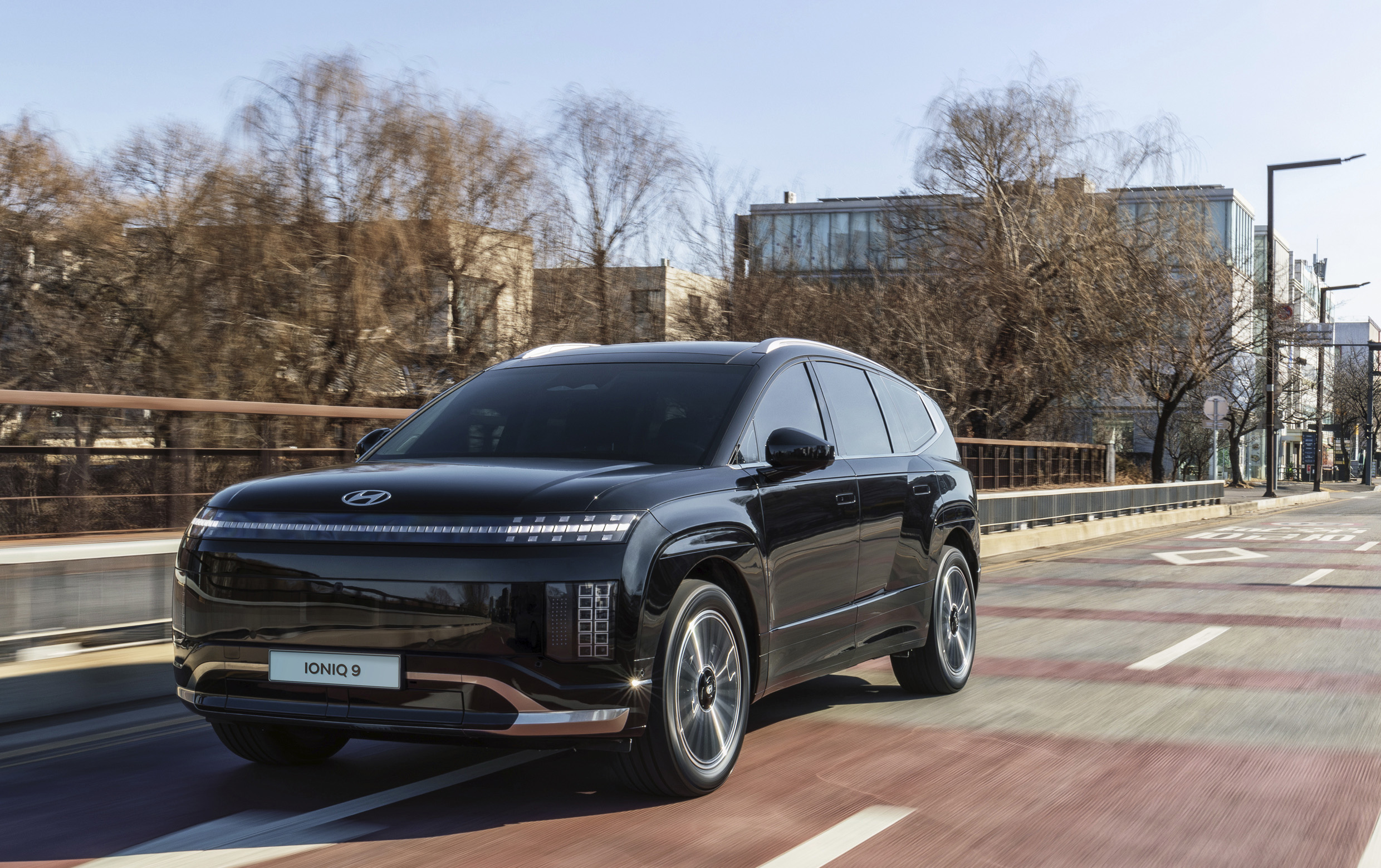 아이오닉 9 주행 모습