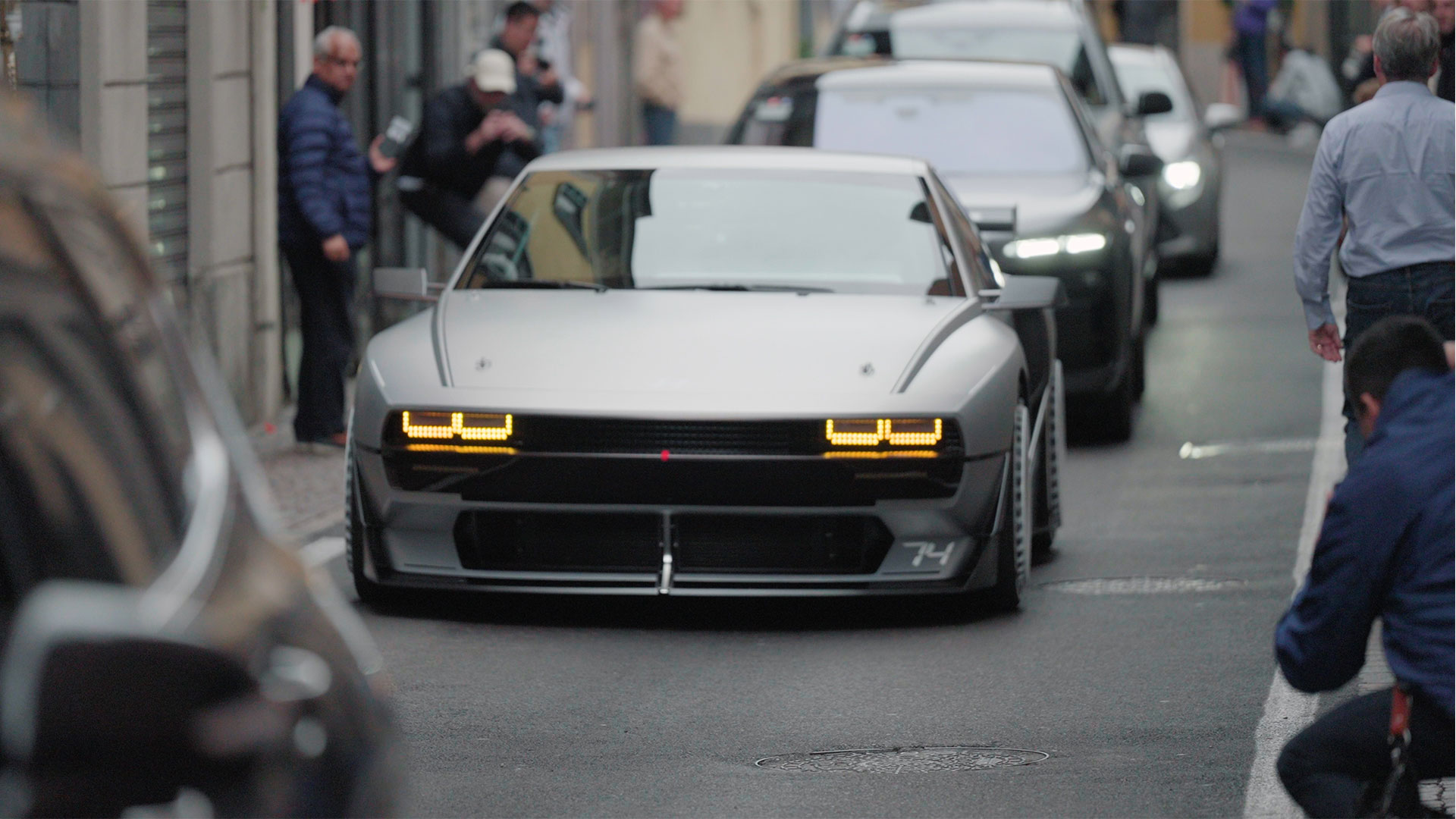 현대자동차가 공개한 다큐멘터리 <위대한 유산 – 자동차>의 스틸컷