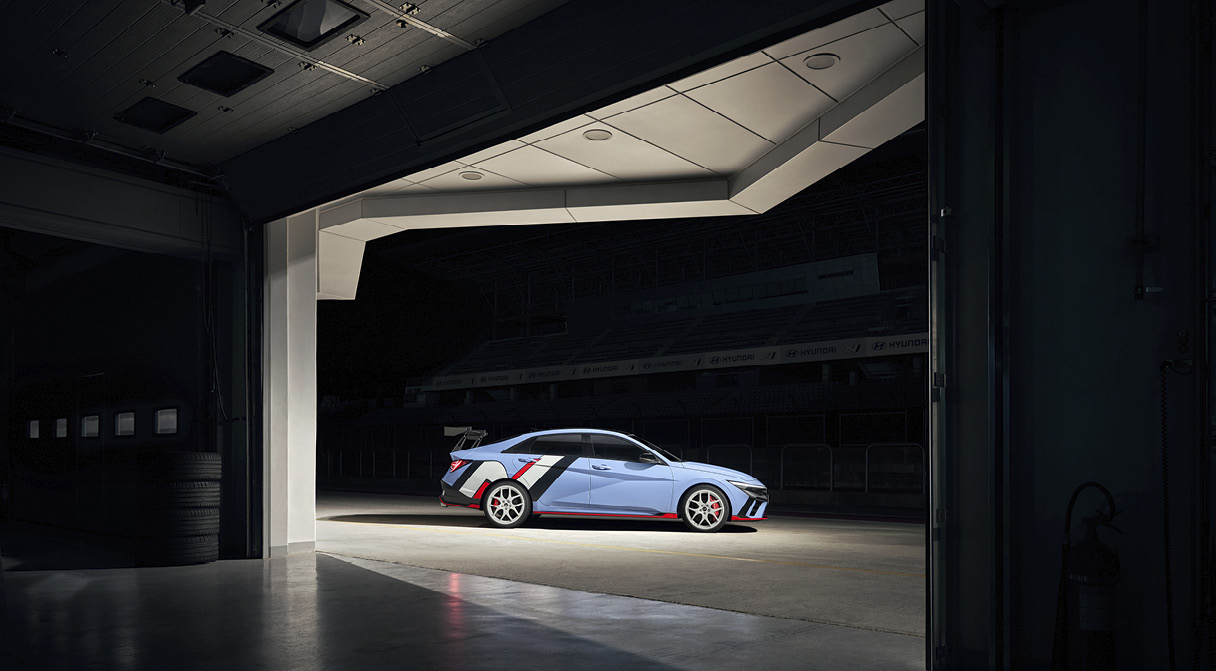 아반떼 N TCR 에디션의 모습