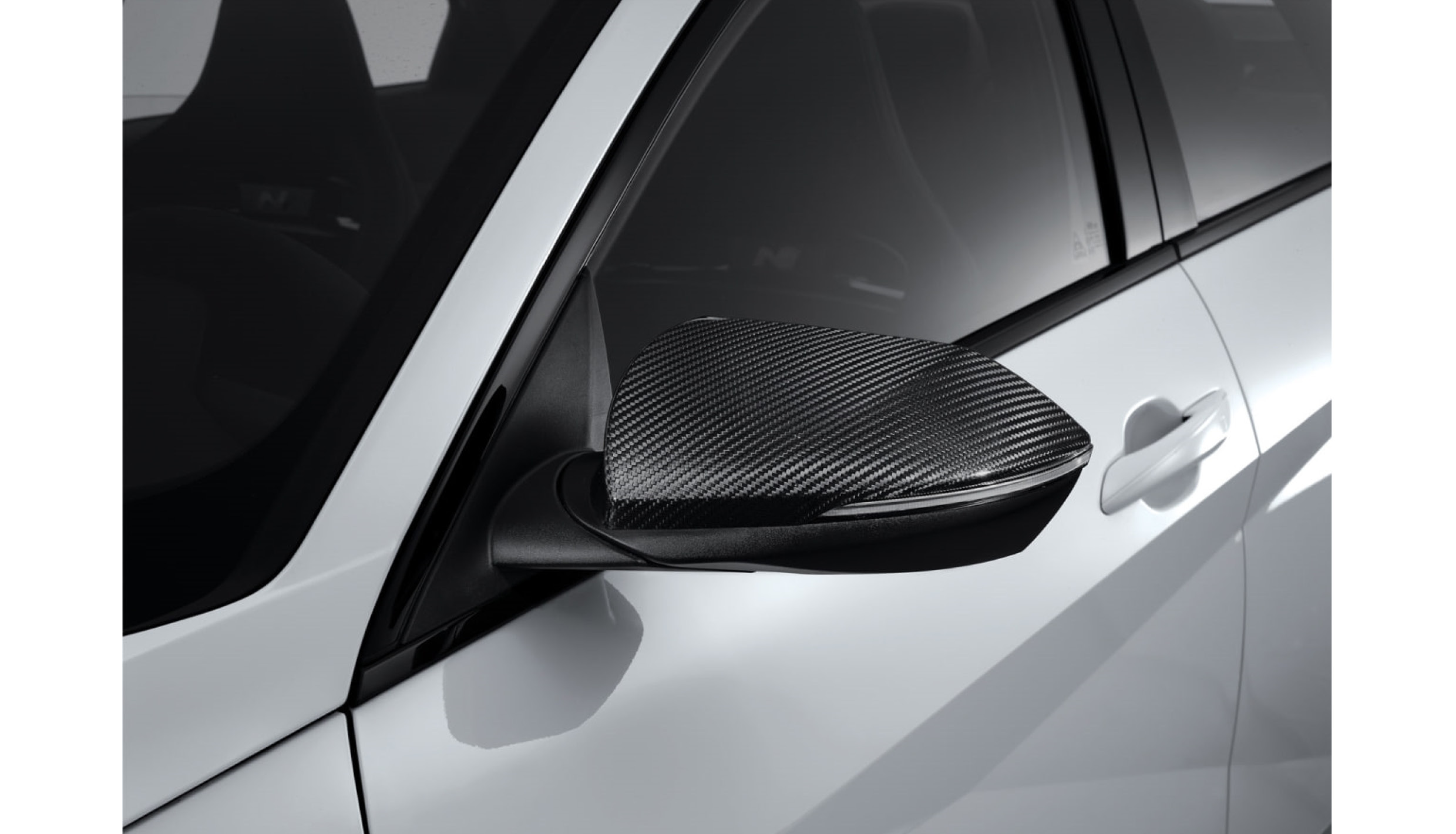 Side Mirror with CFRP Material