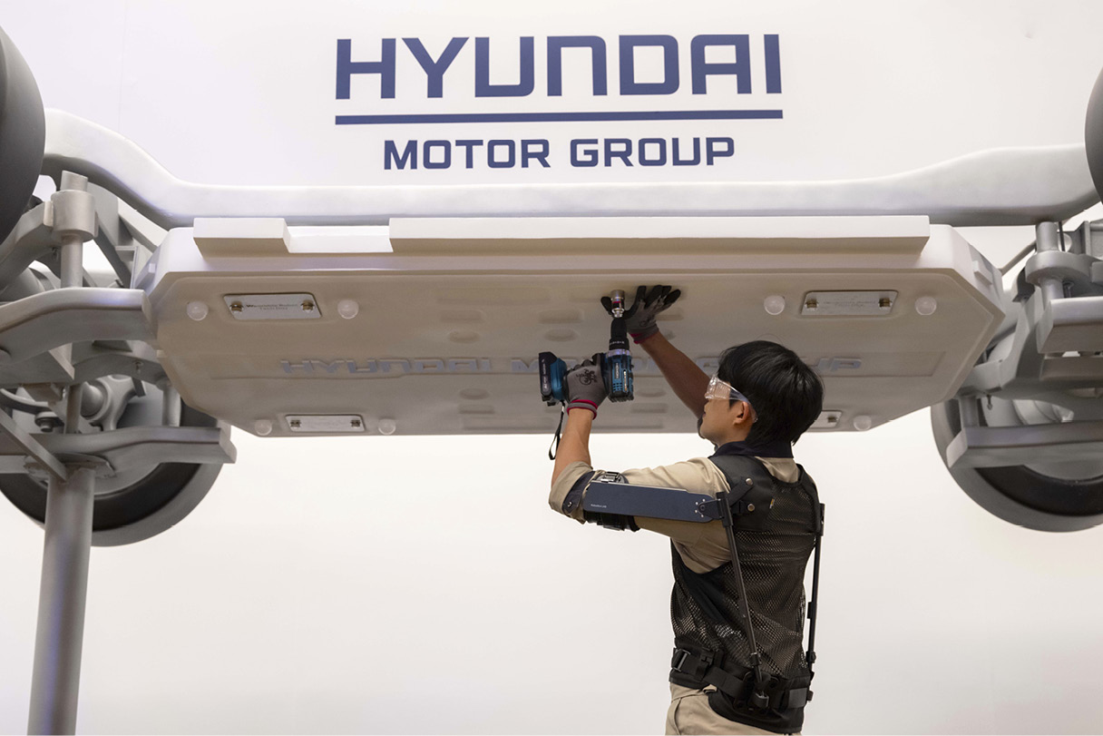 Demonstrating an X-ble Shoulder Wearable Robot