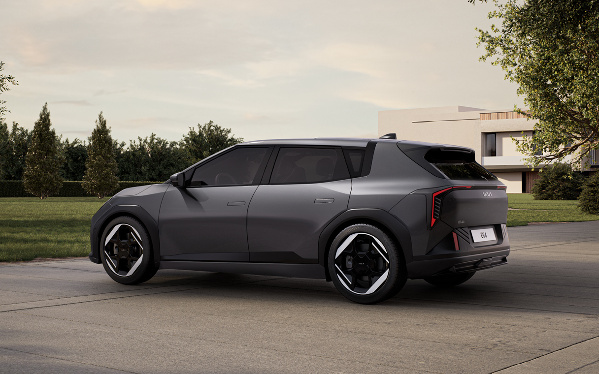 기아 EV4 해치백의 모습