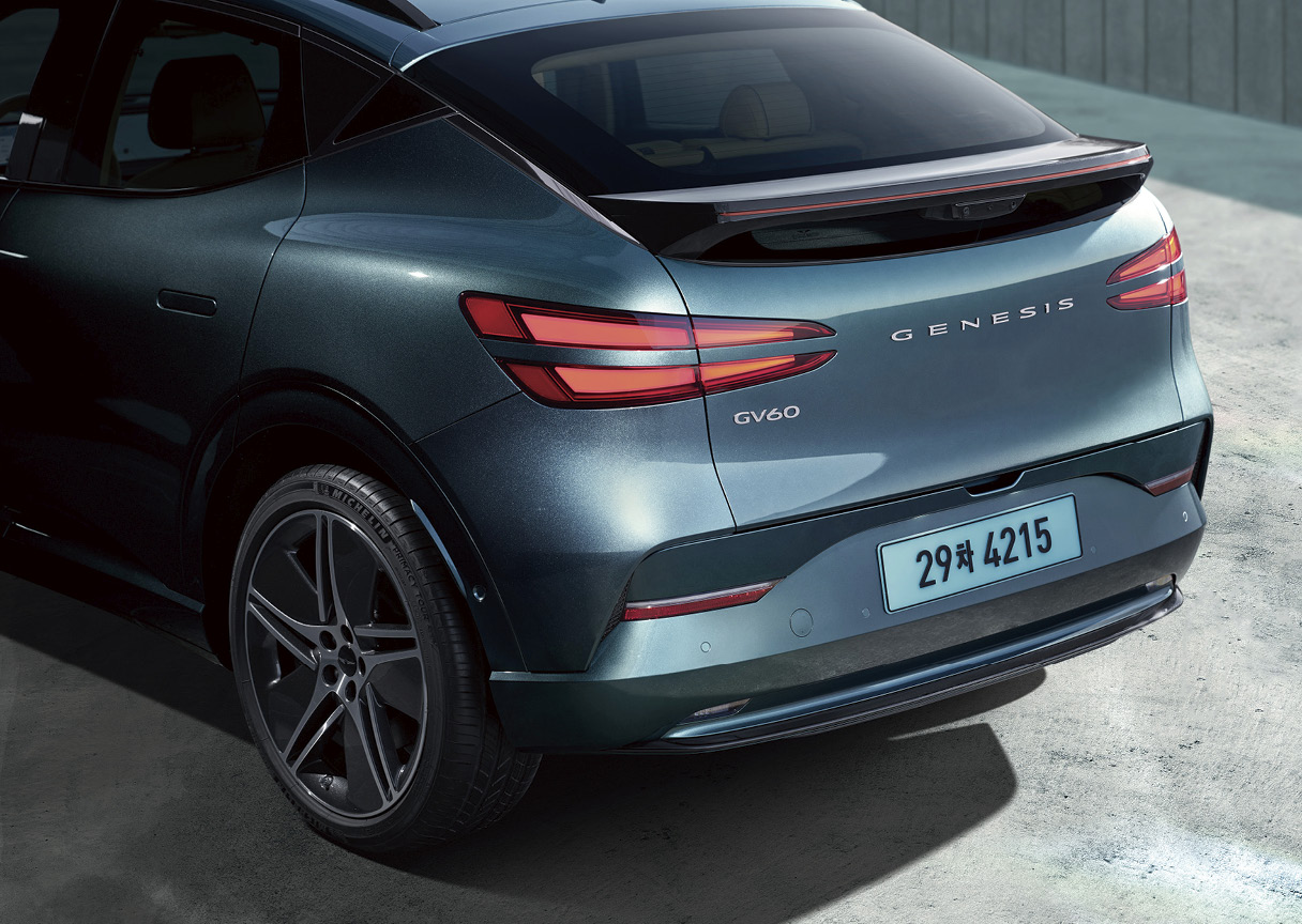 제네시스 GV60 뒷모습