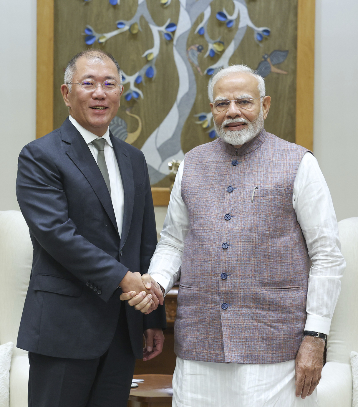 Chairman Euisun Chung met with Narendra Modi, Prime Minister of india