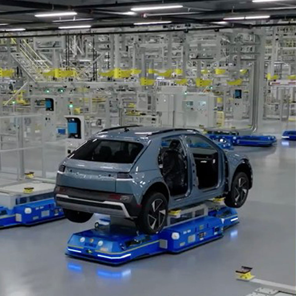 AGV(Autonomous Guided Vehicle) that expands mixed–model production ...
