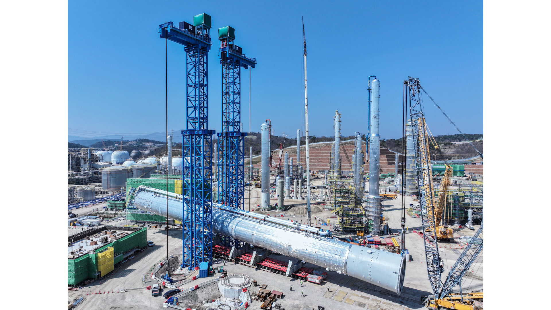 현대건설, 샤힌 프로젝트 현장에 국내 최대 올레핀  생산 거탑 세웠다