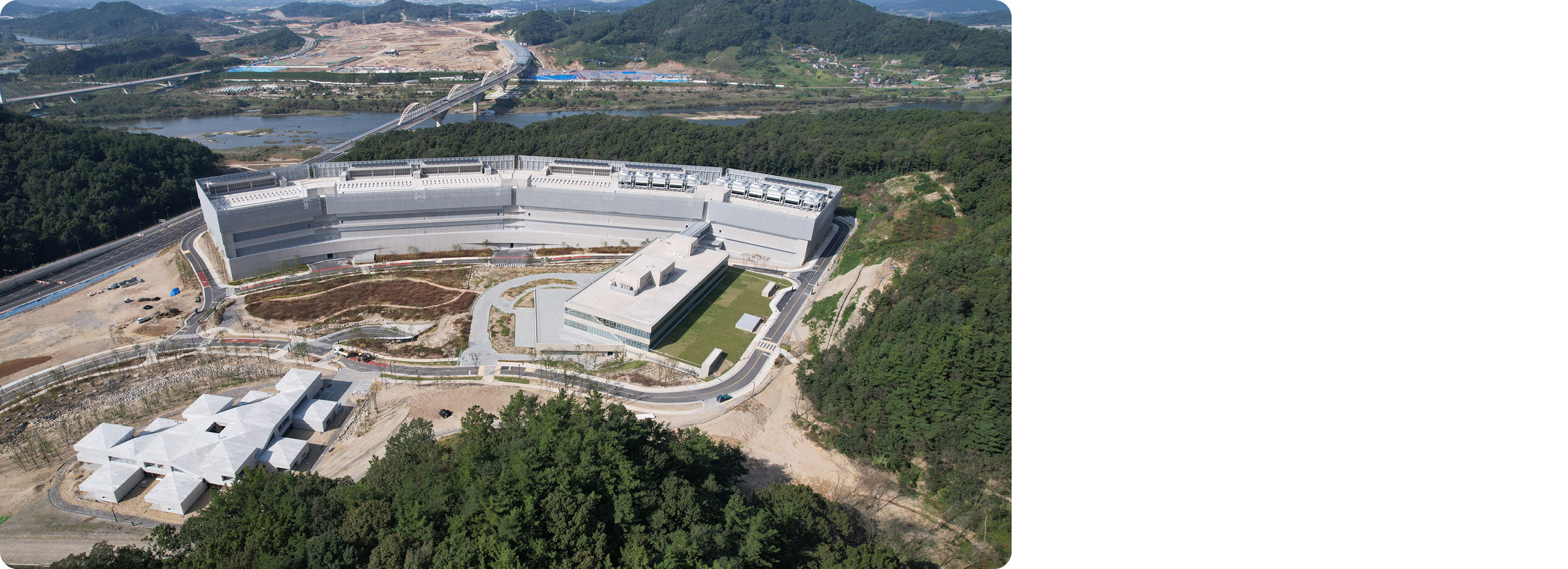 네이버 데이터센터 각 세종의 건설 모습