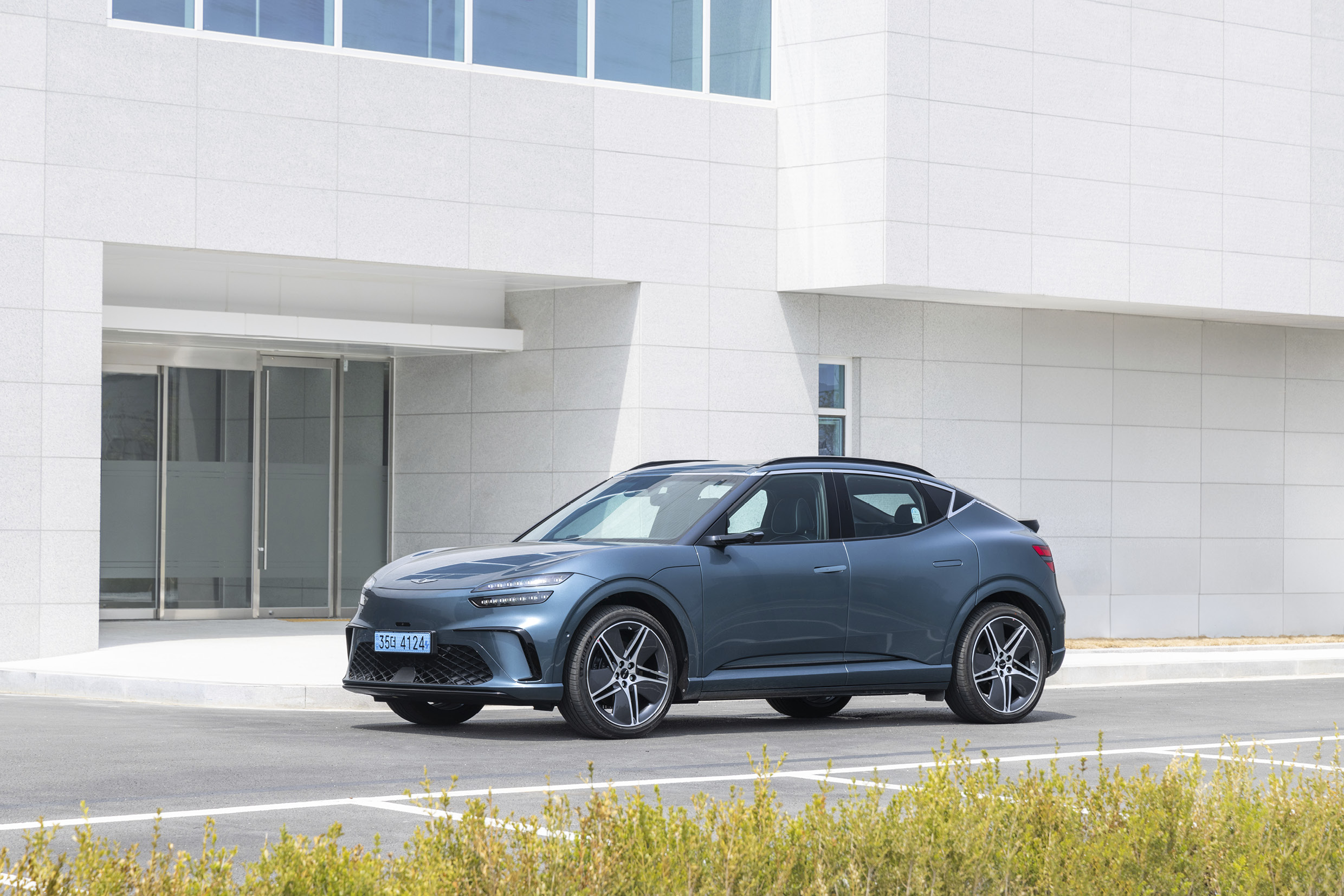 Genesis GV60