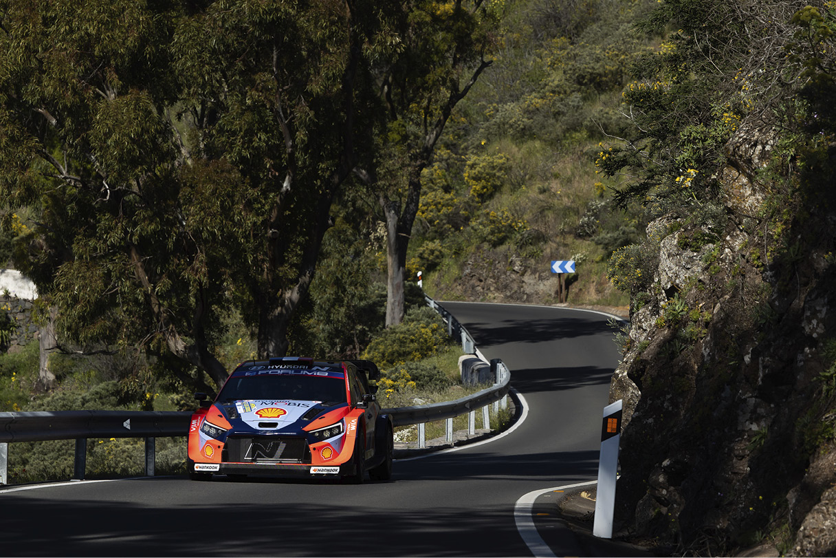 i20 N 랠리카의 주행 모습