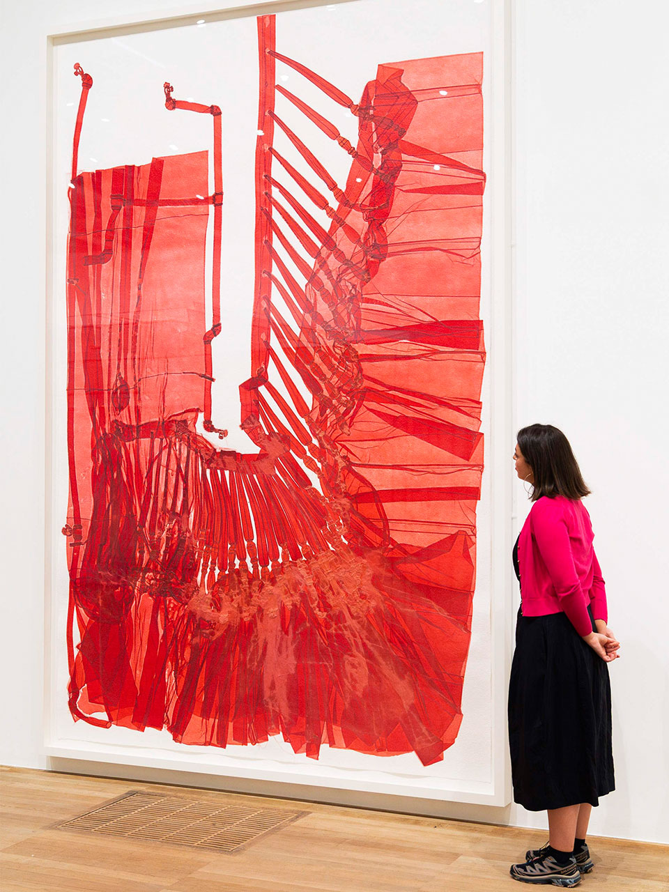 《더 제네시스 익스비션: 서도호: Walk the House》 테이트 모던 전시 전경. Courtesy of the artist, Lehmann Maupin, New York, Seoul and London and Victoria Miro. ©Do Ho Suh. Photo © Tate (Jai Monaghan)