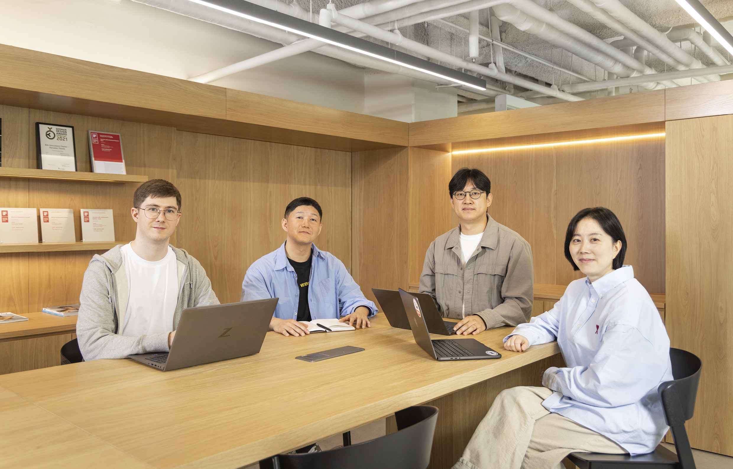 현대차그룹 UX라이터가 한 자리에 모여있는 모습