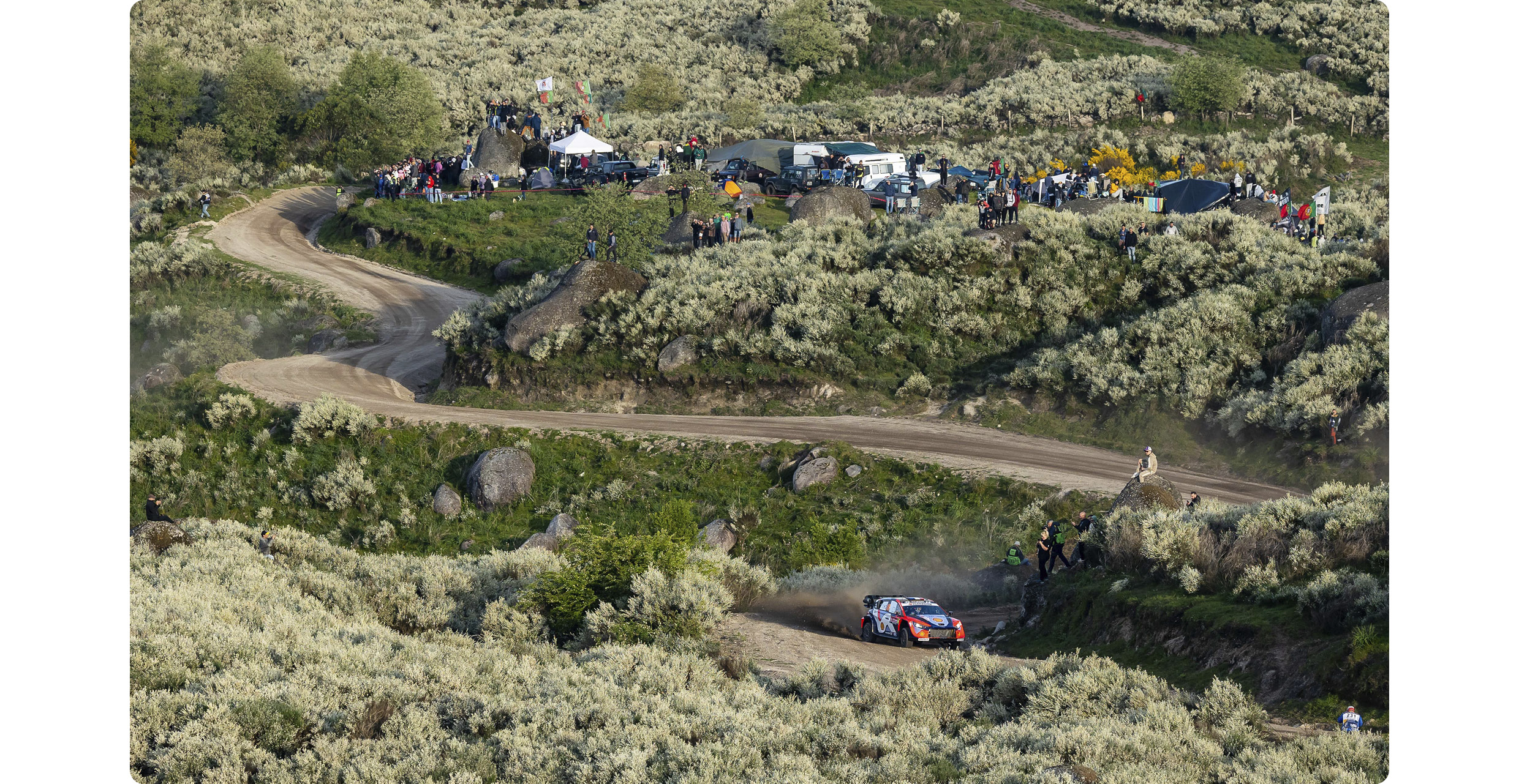 현대 월드랠리팀 i20 N 랠리1의 주행 모습