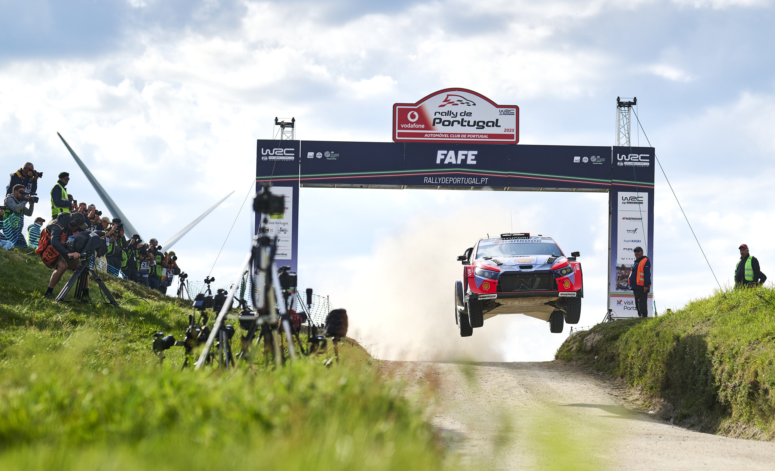 현대 월드랠리팀 i20 N 랠리1의 주행 모습