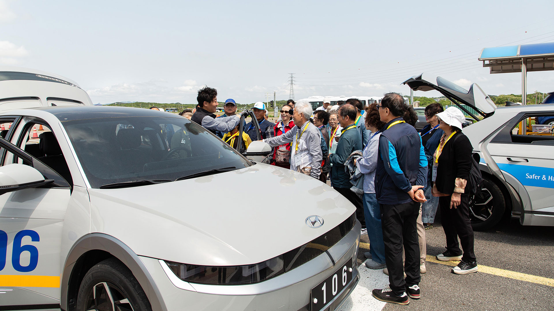 교육을 받고 있는 참가자 모습