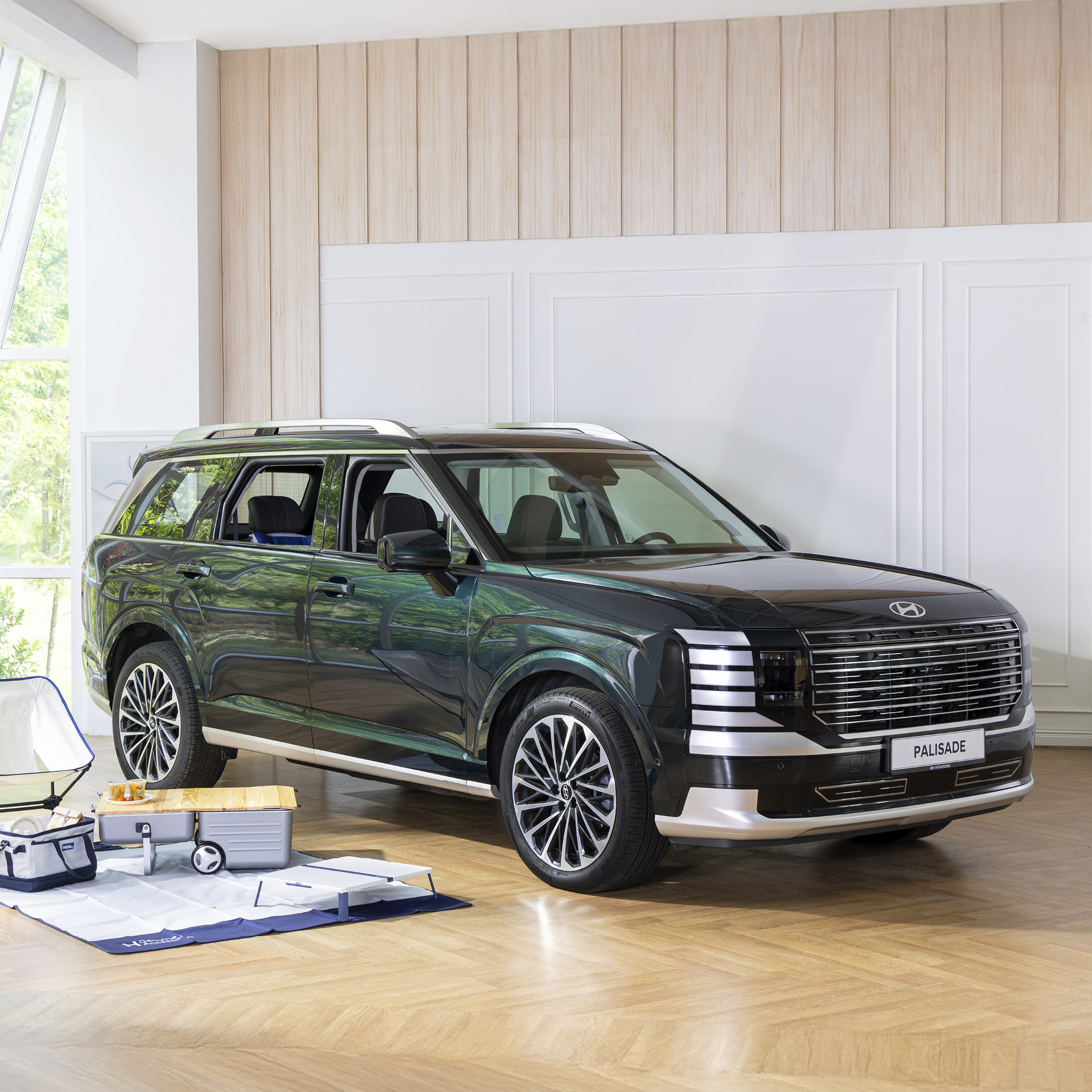 팰리세이드와 현대차 액세서리의 모습