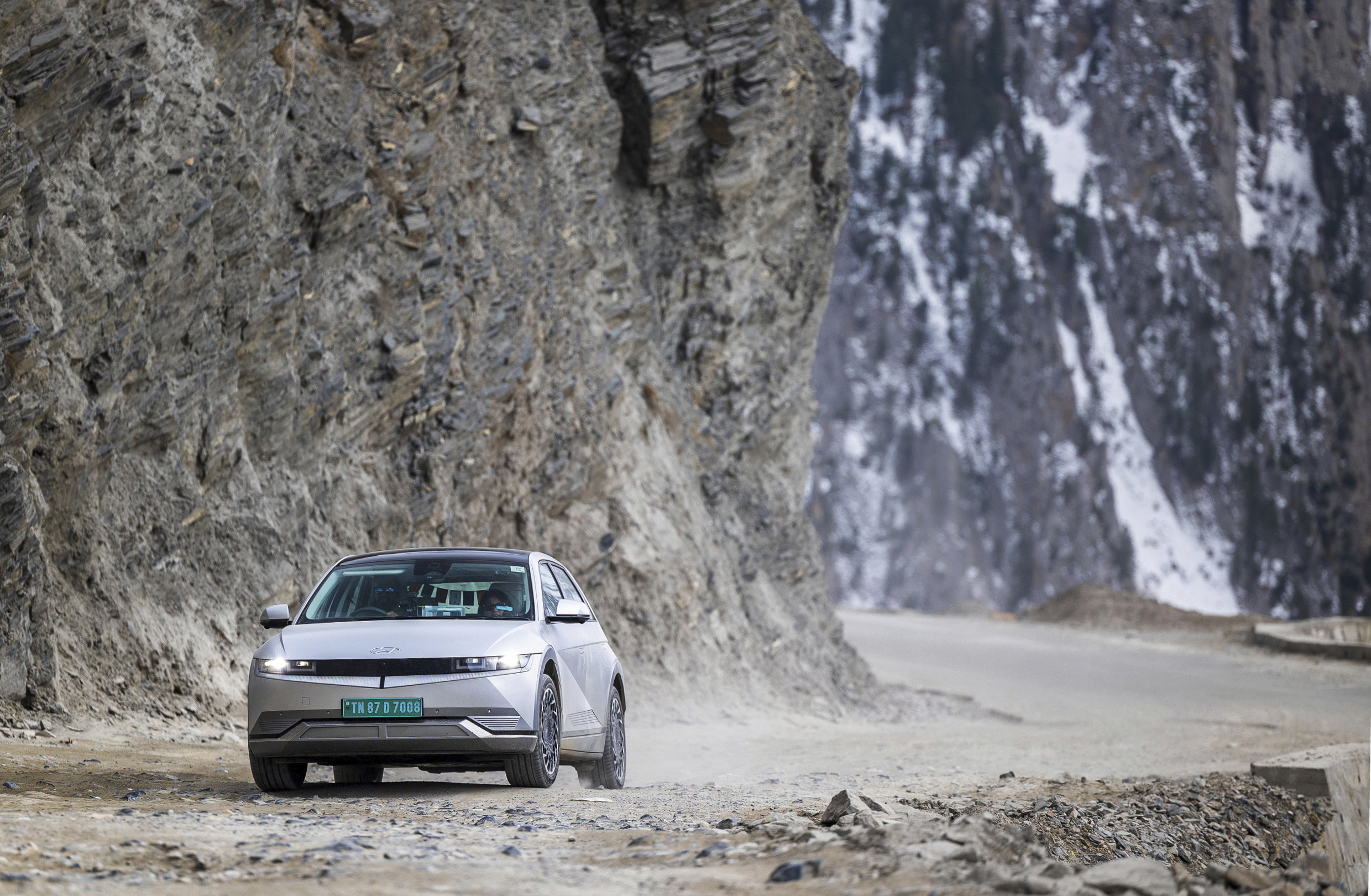 아이오닉5 주행모습