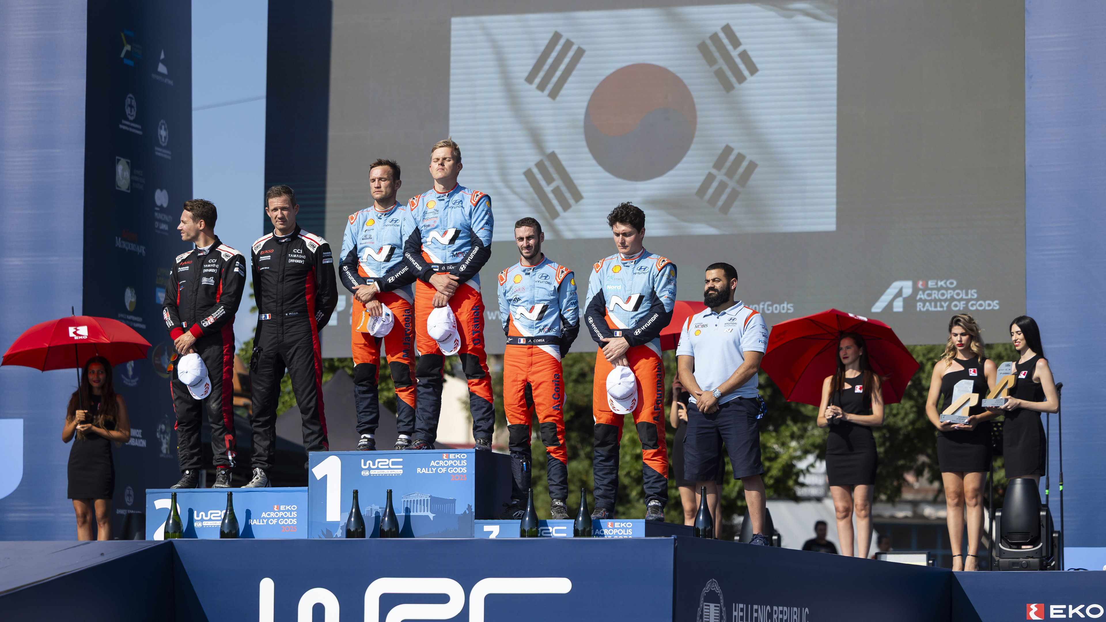 아크로 폴리스 랠리 시상식이 펼쳐지고 있다