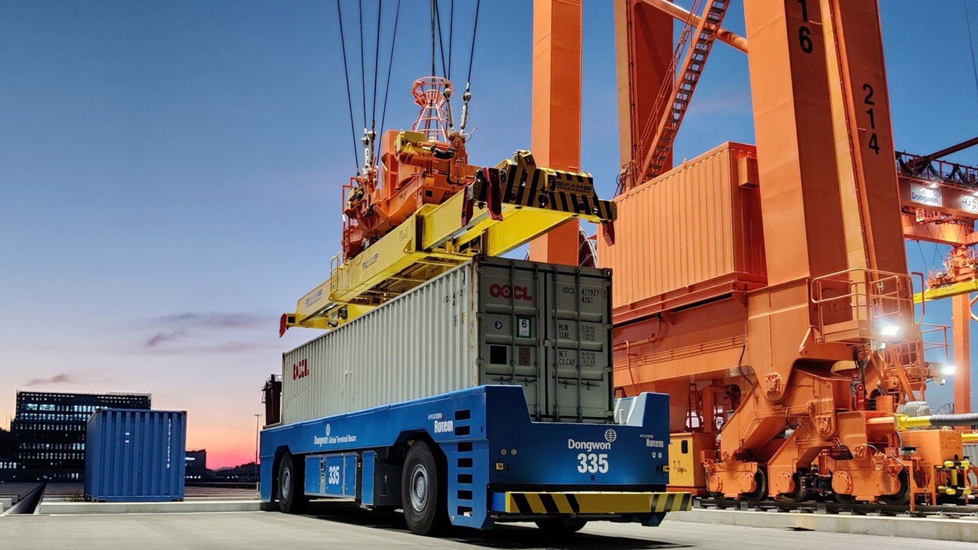 현대로템, 국가 핵심 기반시설 부산항, 스마트 항만으로 진화