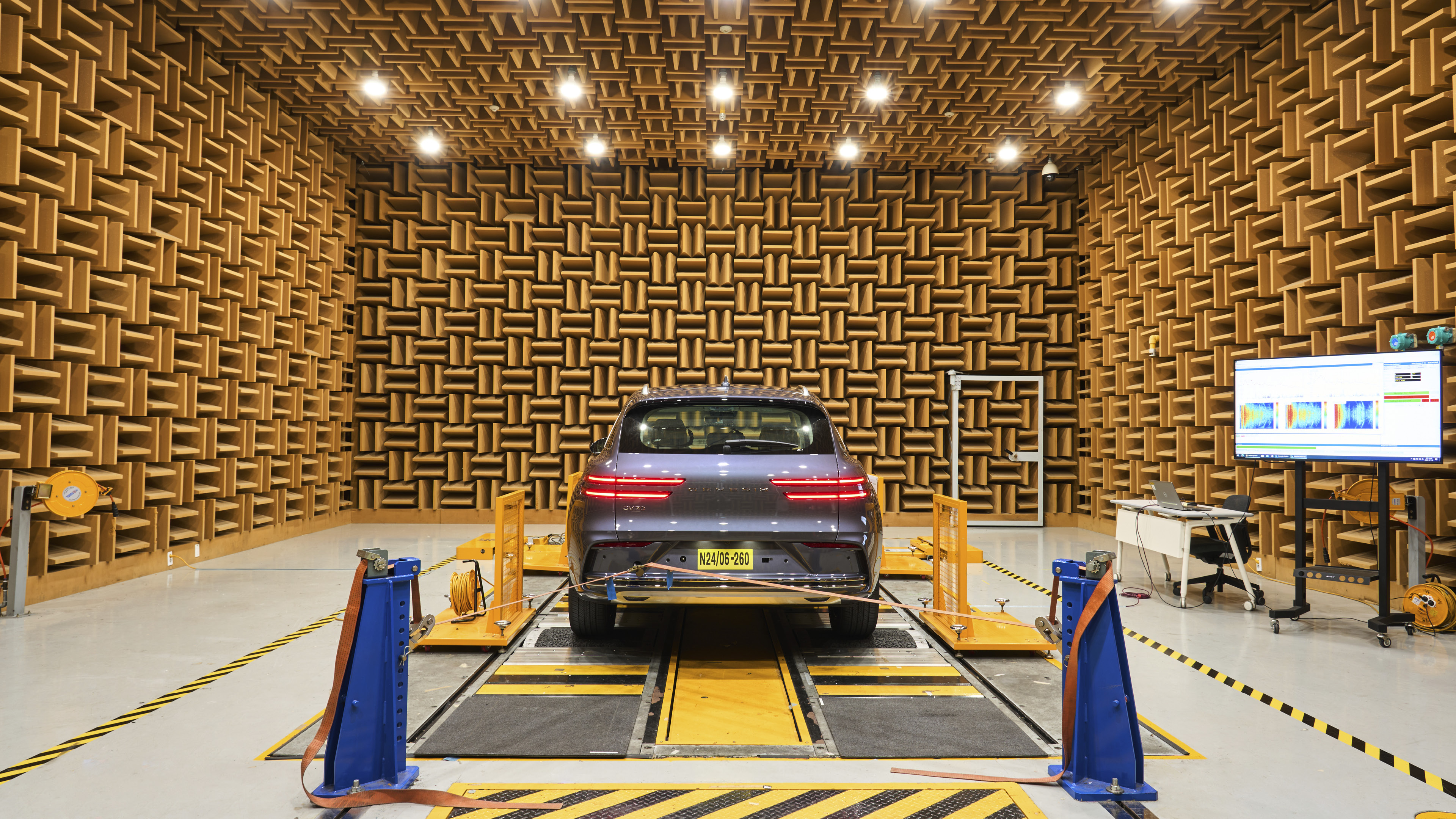 GV70 Electric Model NVH Test Appearance
