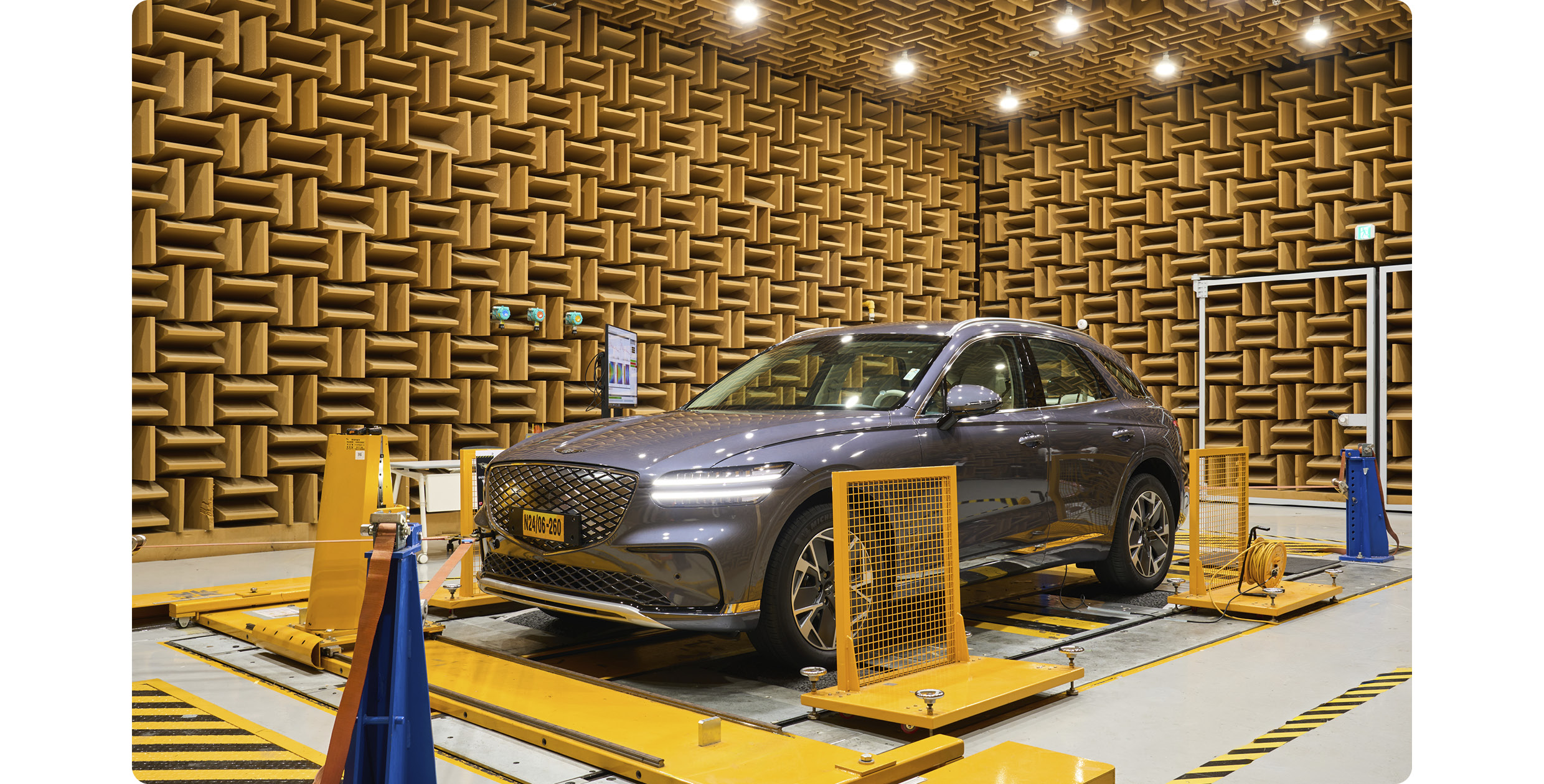 GV70 Electric Model NVH Test Appearance