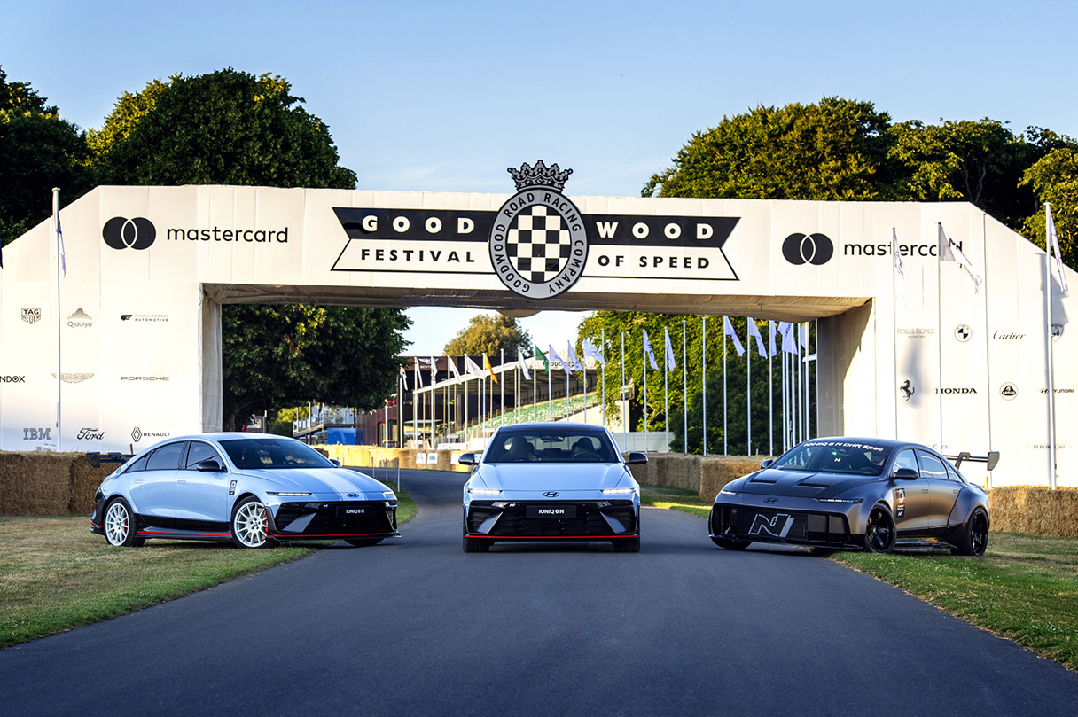 굿우드 오브 페스티벌에 찾은 아이오닉 6 N과 아이오닉 6 N 드리프트 스펙의 모습