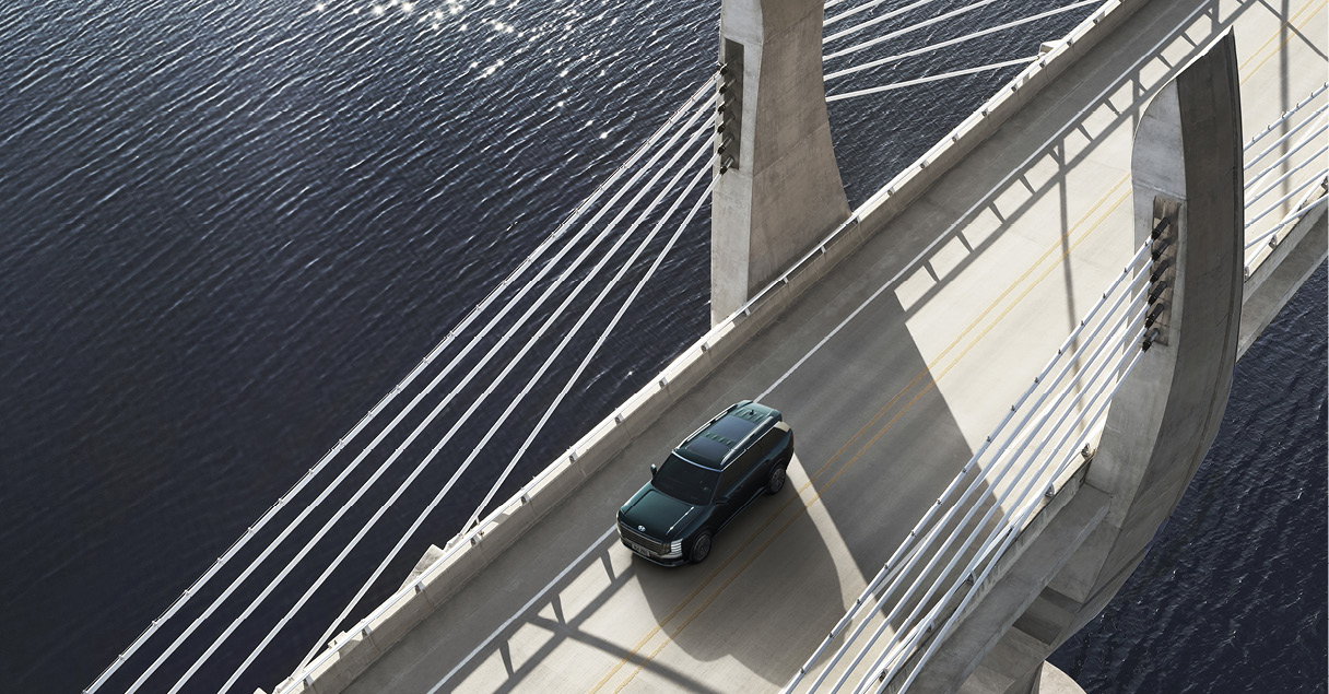 팰리세이드 하이브리드가 달리는 모습