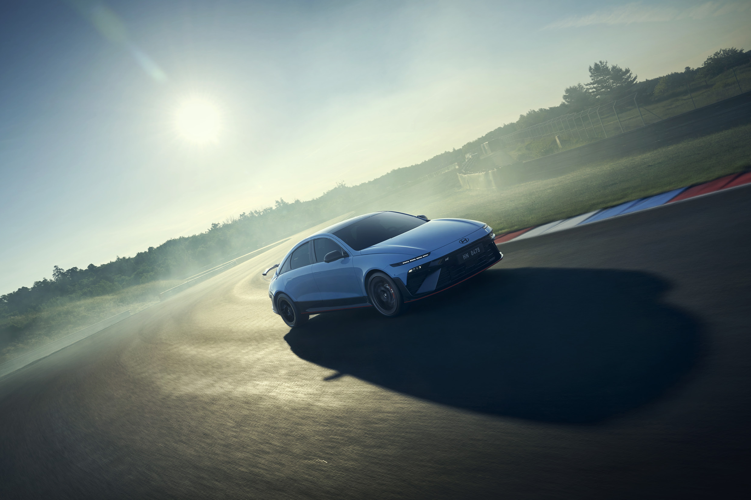 아이오닉 6 N 서킷 주행 모습