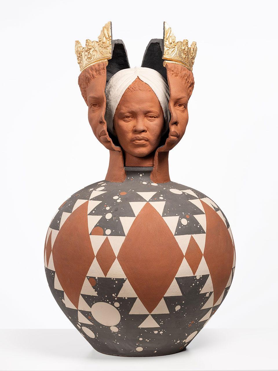 타바레스 스트란의 작품 〈Inner Elder (Nina Simone as Queen of Sheba)〉(2023) / 출처: © Tavares Strachan, courtesy of the artist, photo by Jonty Wilde