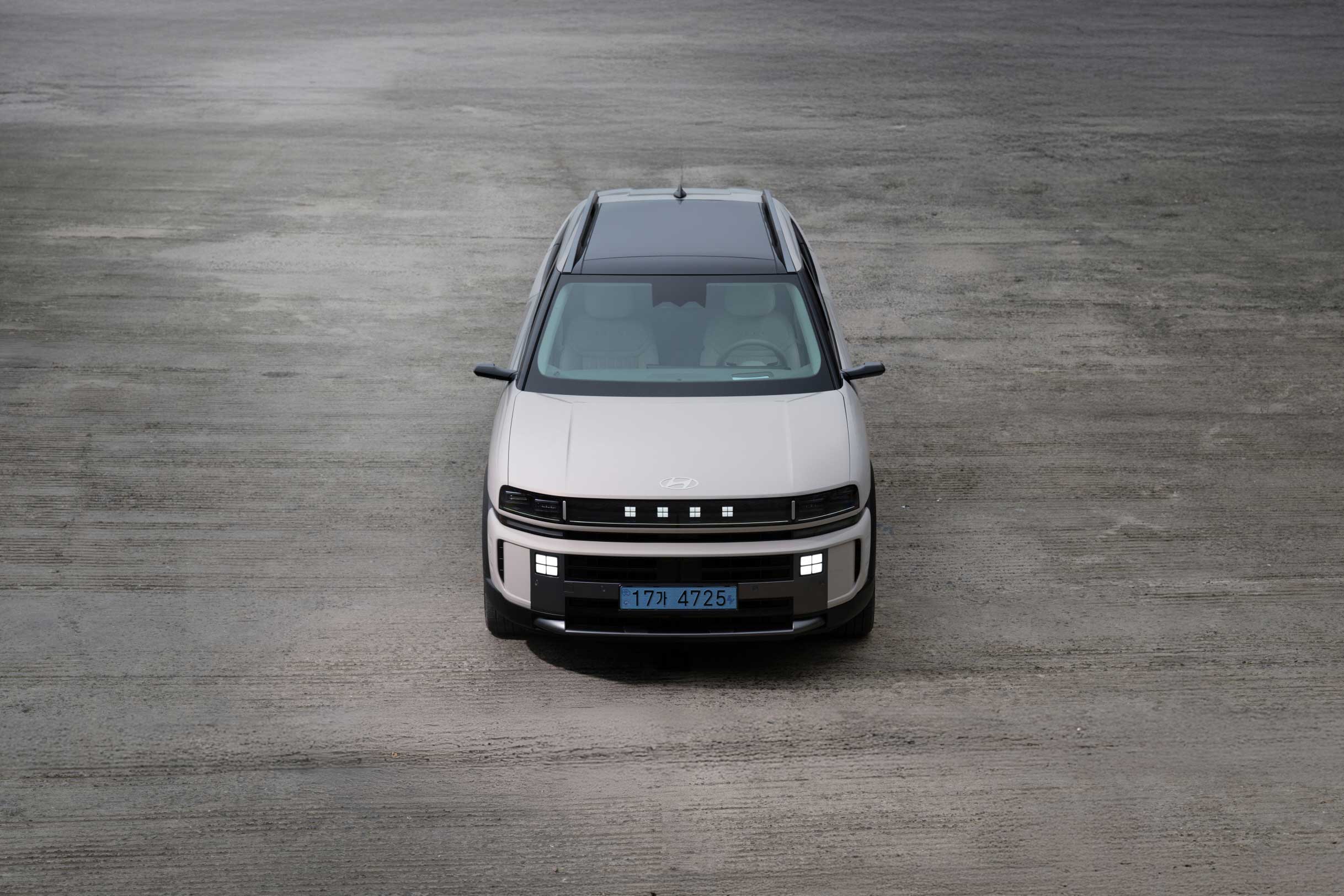 해변 위 디 올 뉴 넥쏘 전면