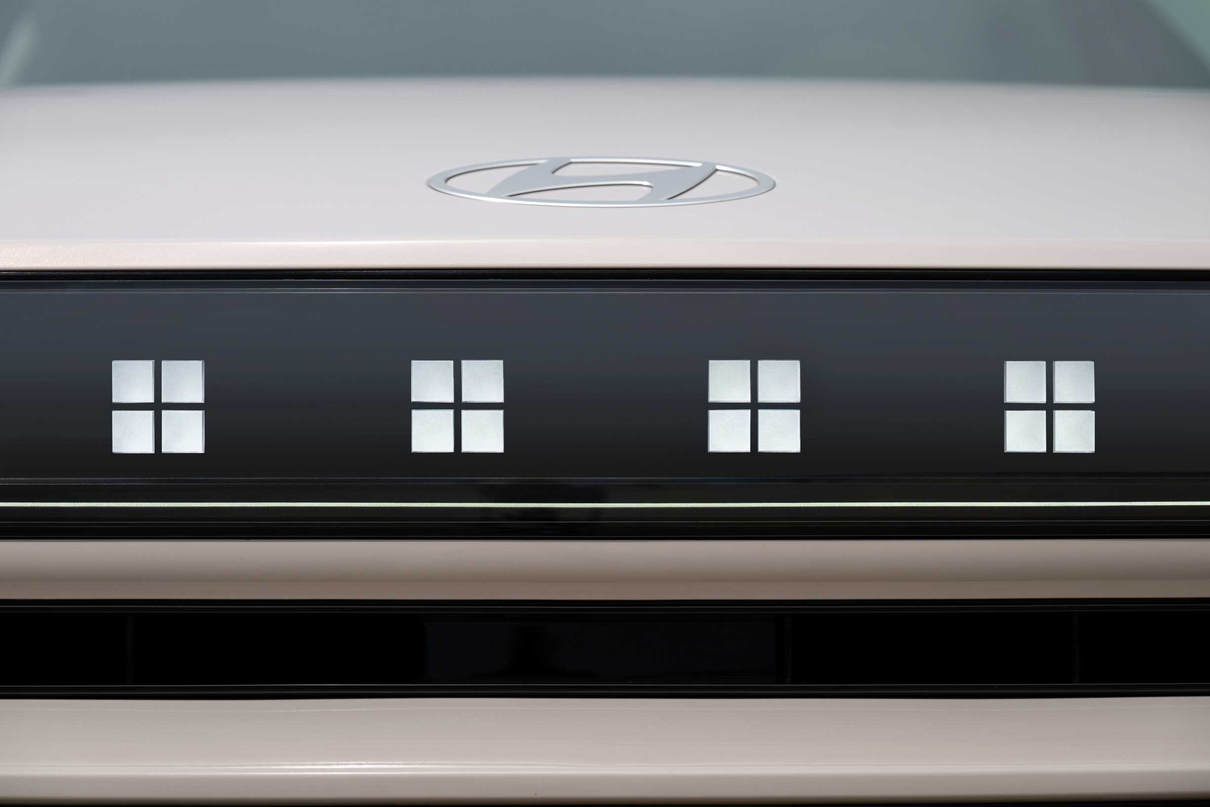 해변 위 디 올 뉴 넥쏘 프론트피쳐