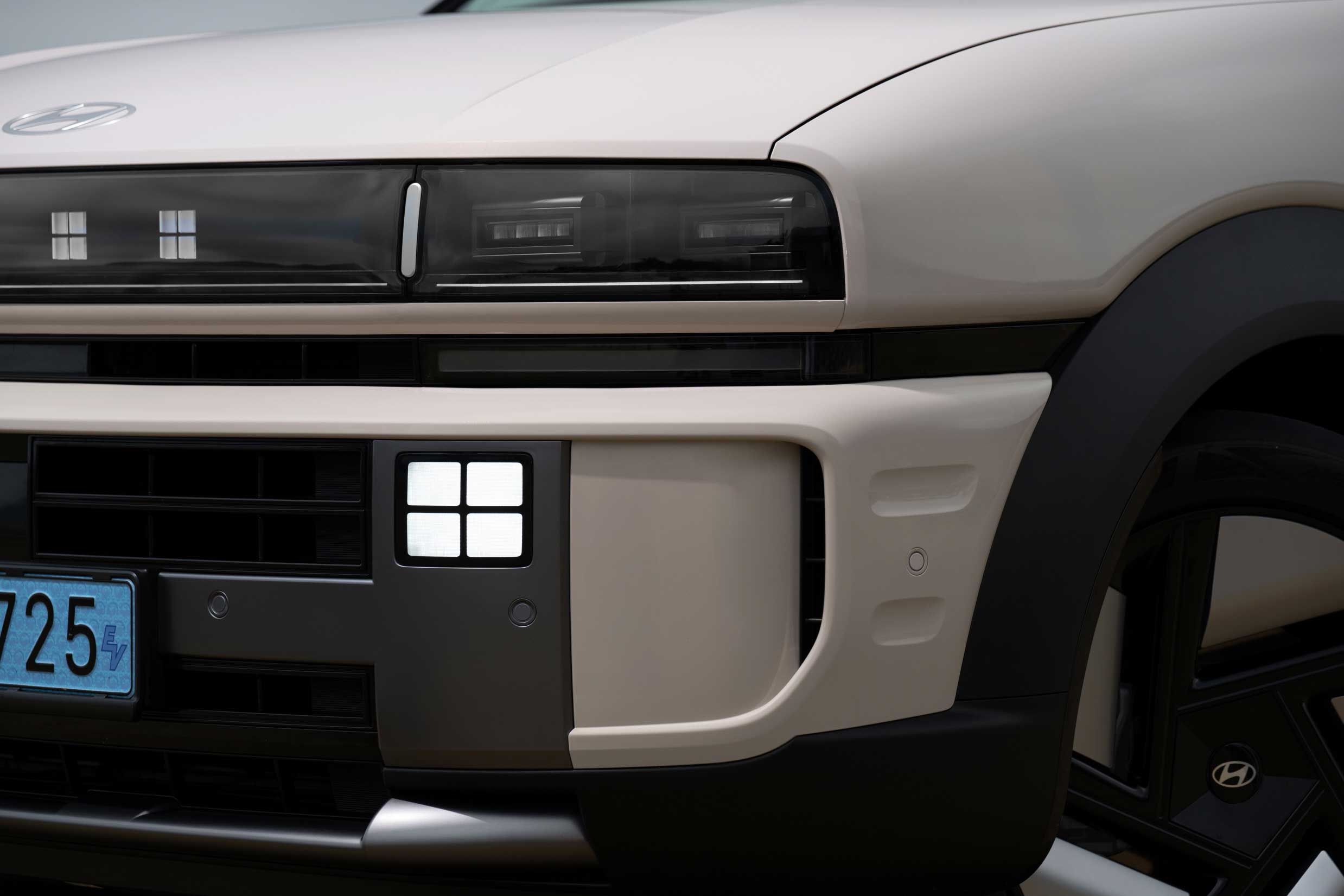 해변 위 디 올 뉴 넥쏘 프론트램프