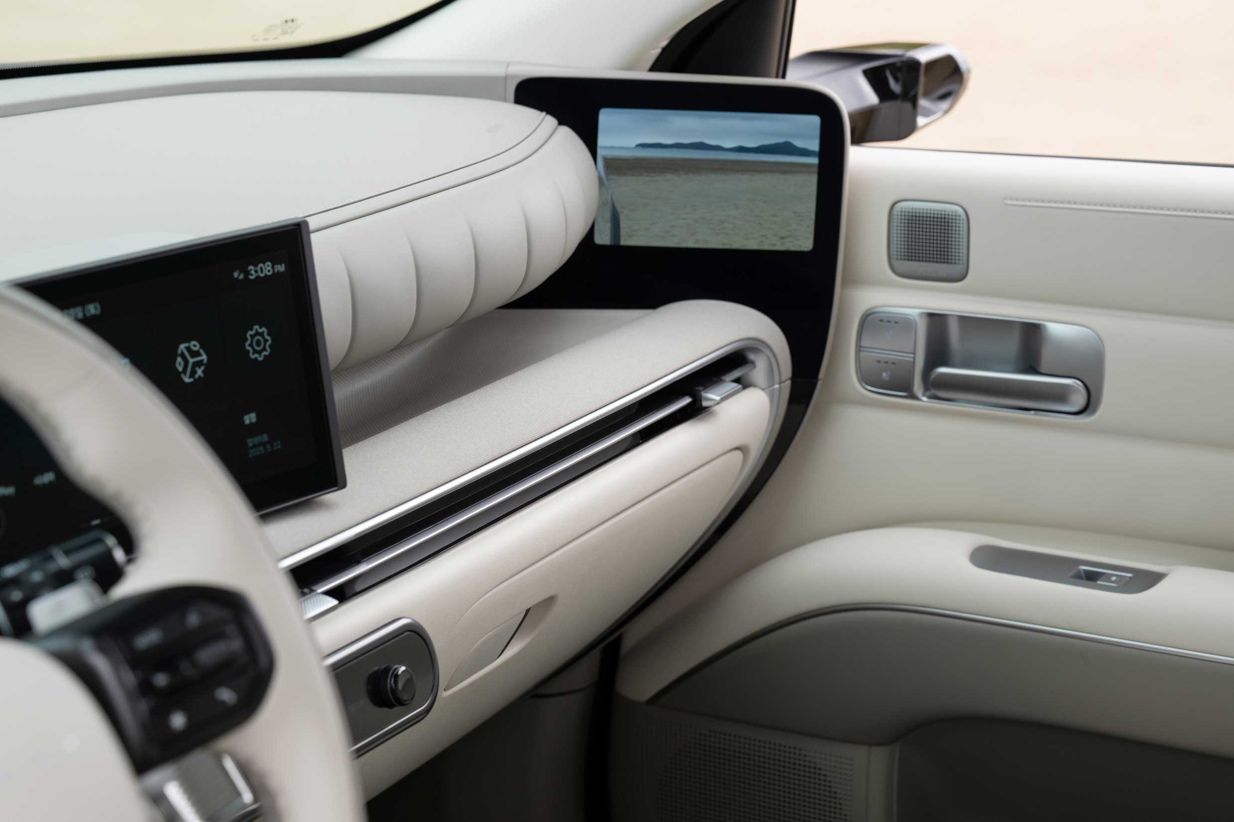 해변 위 디 올 뉴 넥쏘 내부 인테리어