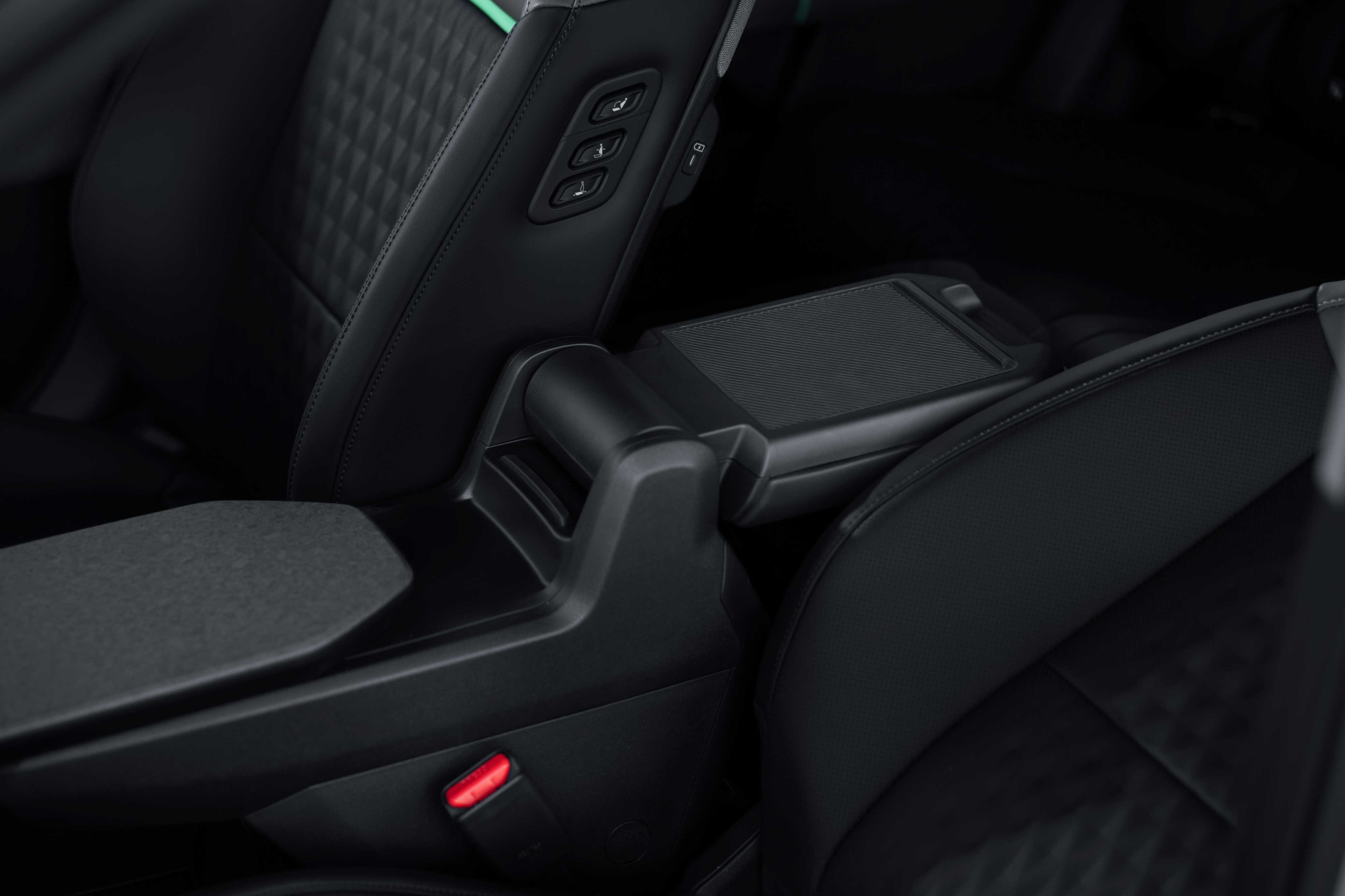 경북 울진 비상활주로에서 EV4_내부3