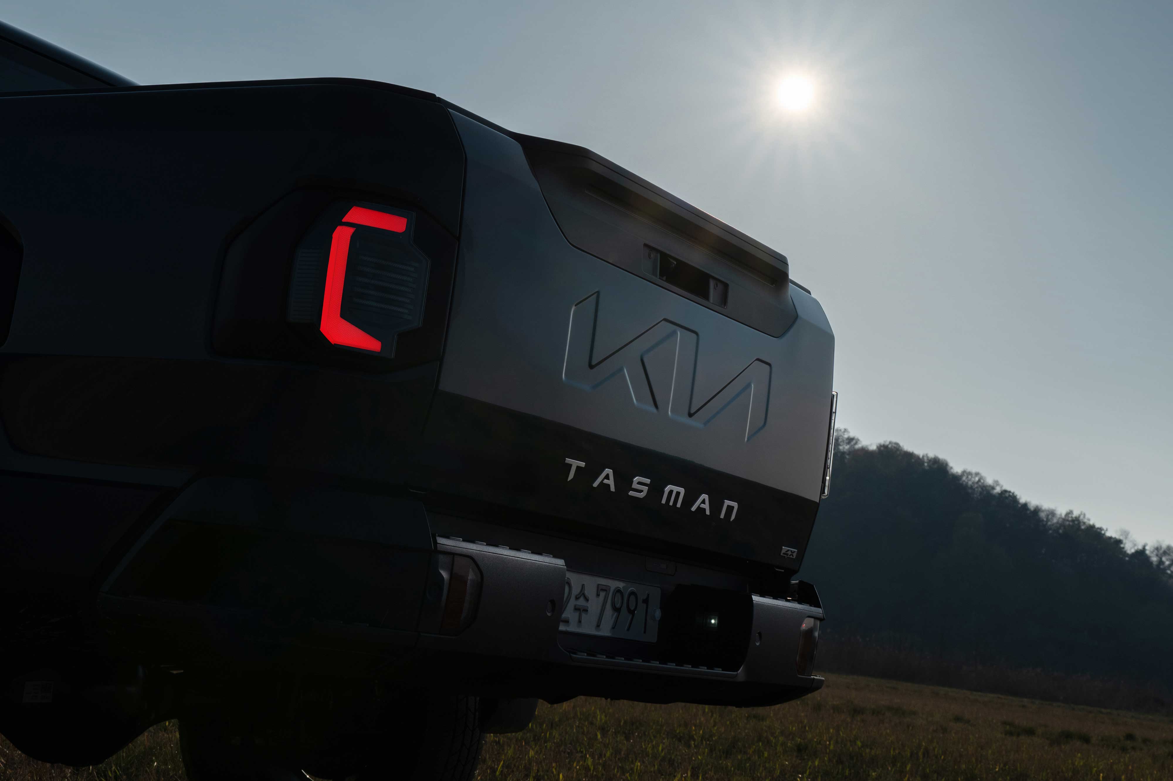 기아 타스만_후면