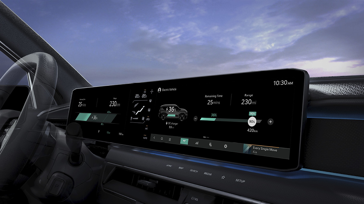 인포테인먼트 시스템의 전기차 관련 정보를 띄워 놓은 모습