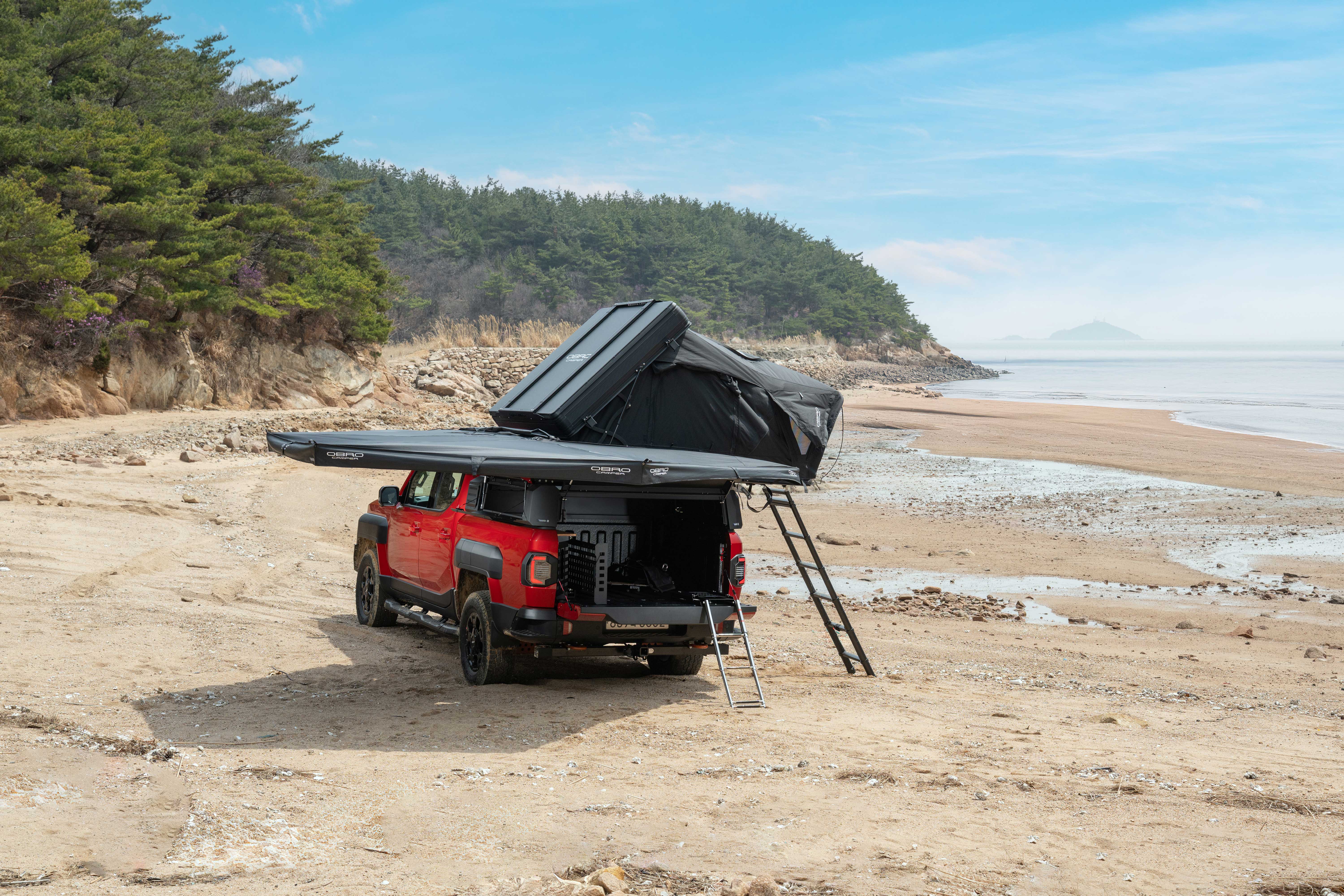 기아 타스만의 오프로드 감성_ 후면(텐트)