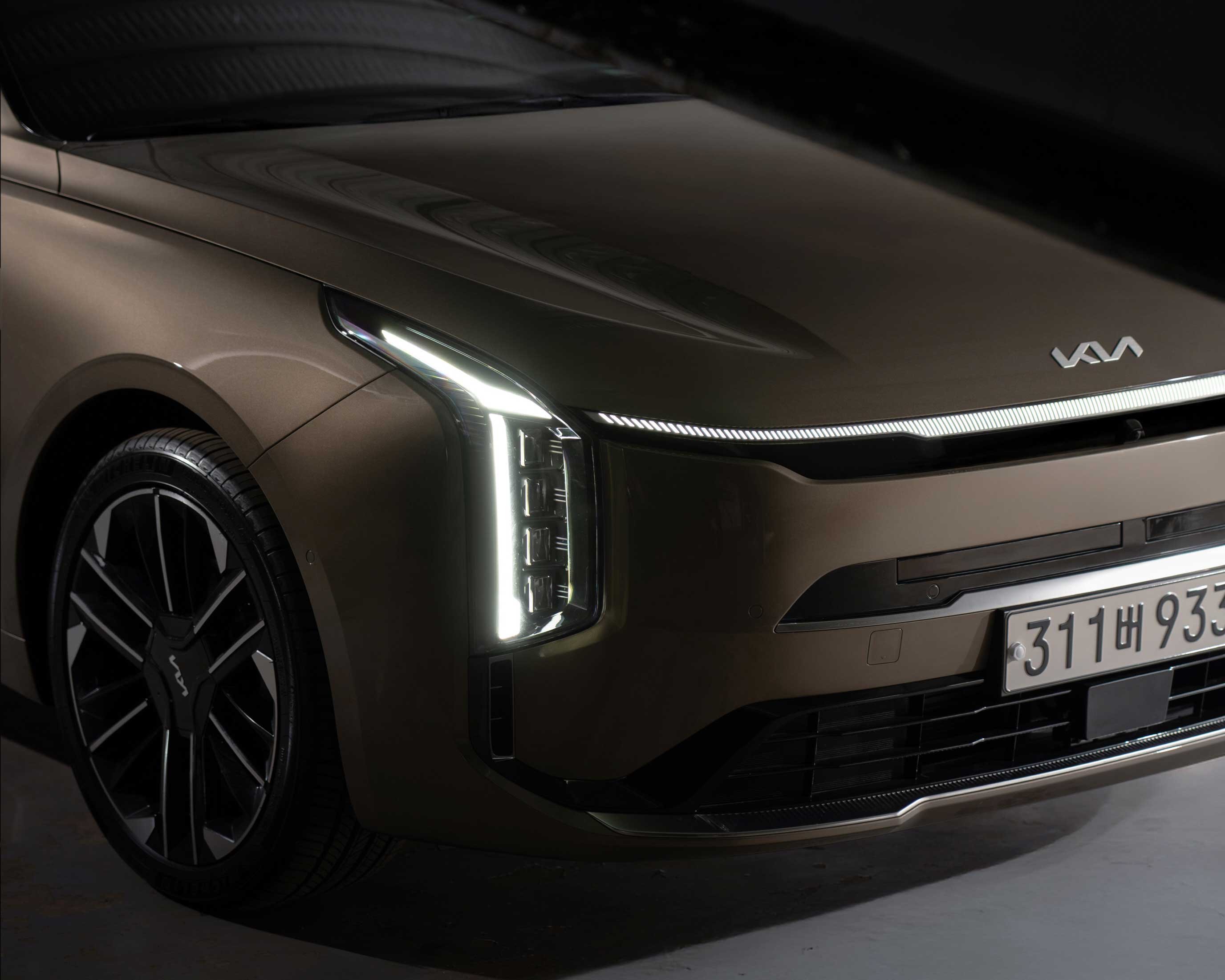 K8 하이브리드 _전면